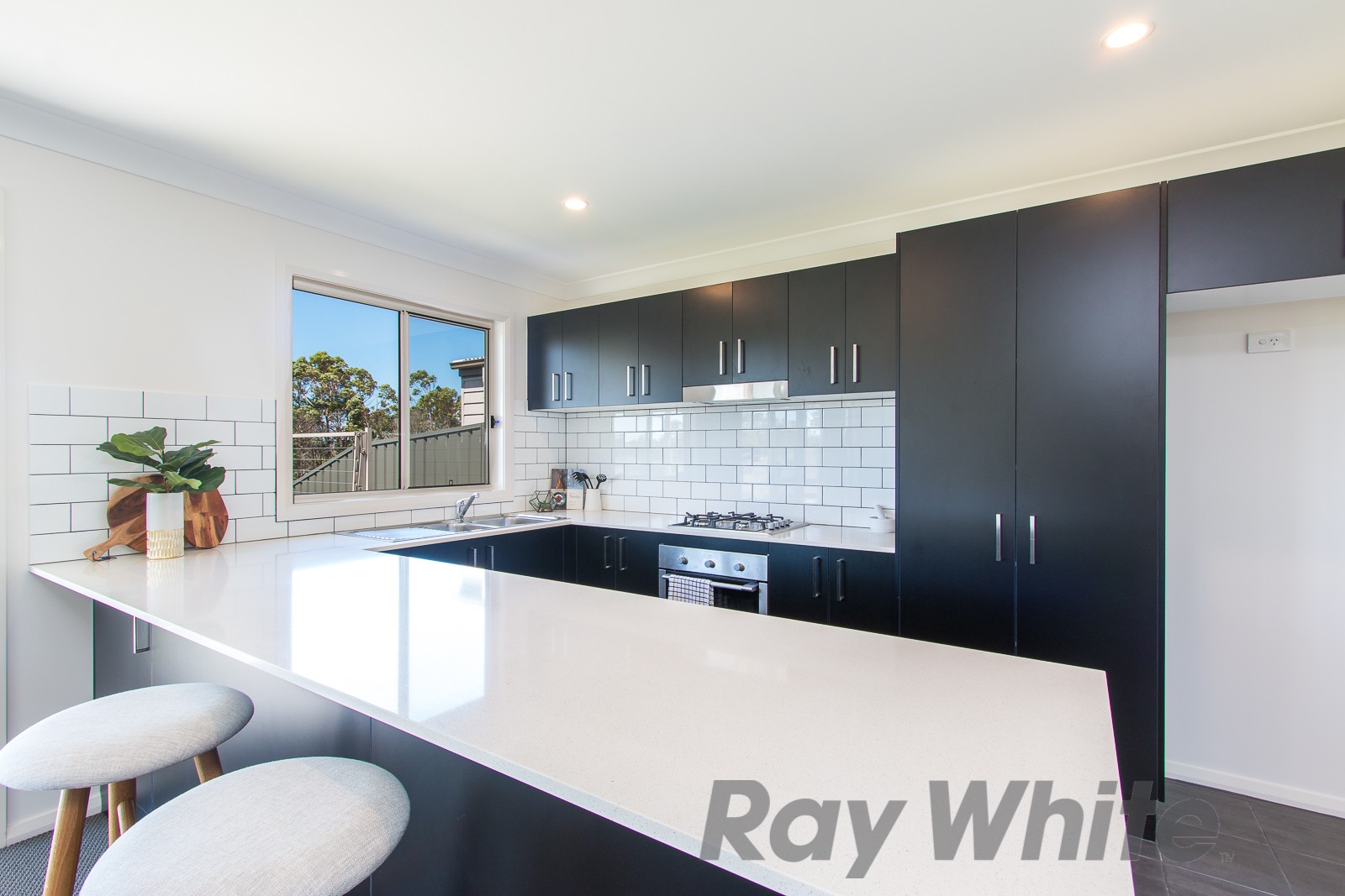 36 Blantyre Road, Macquarie Hills, NSW 2285