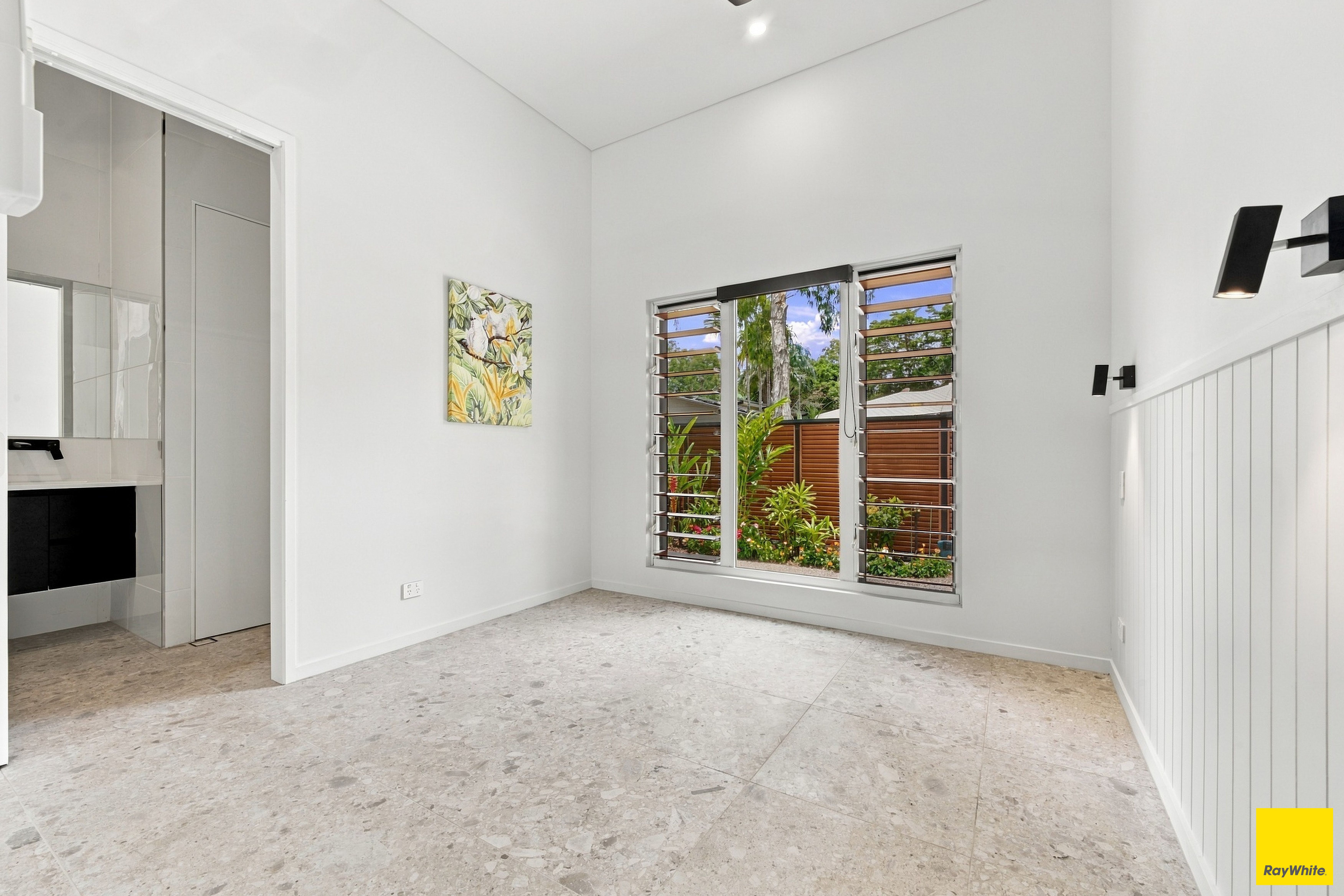 12 Sennfeld Close — photo 8 of 30