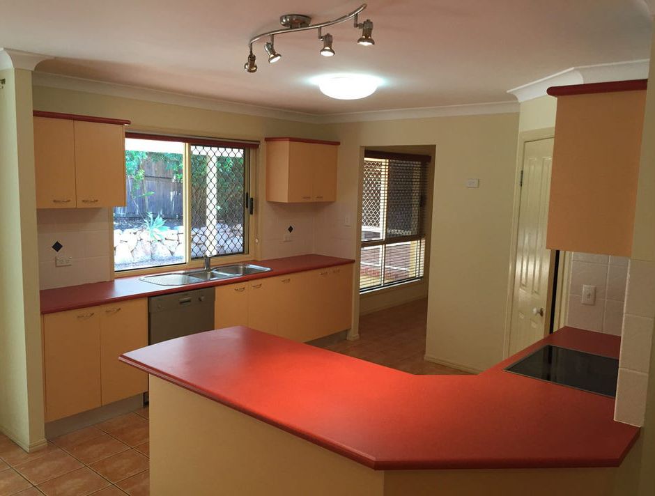 16 Forestglen Crescent, Bahrs Scrub, QLD 4207