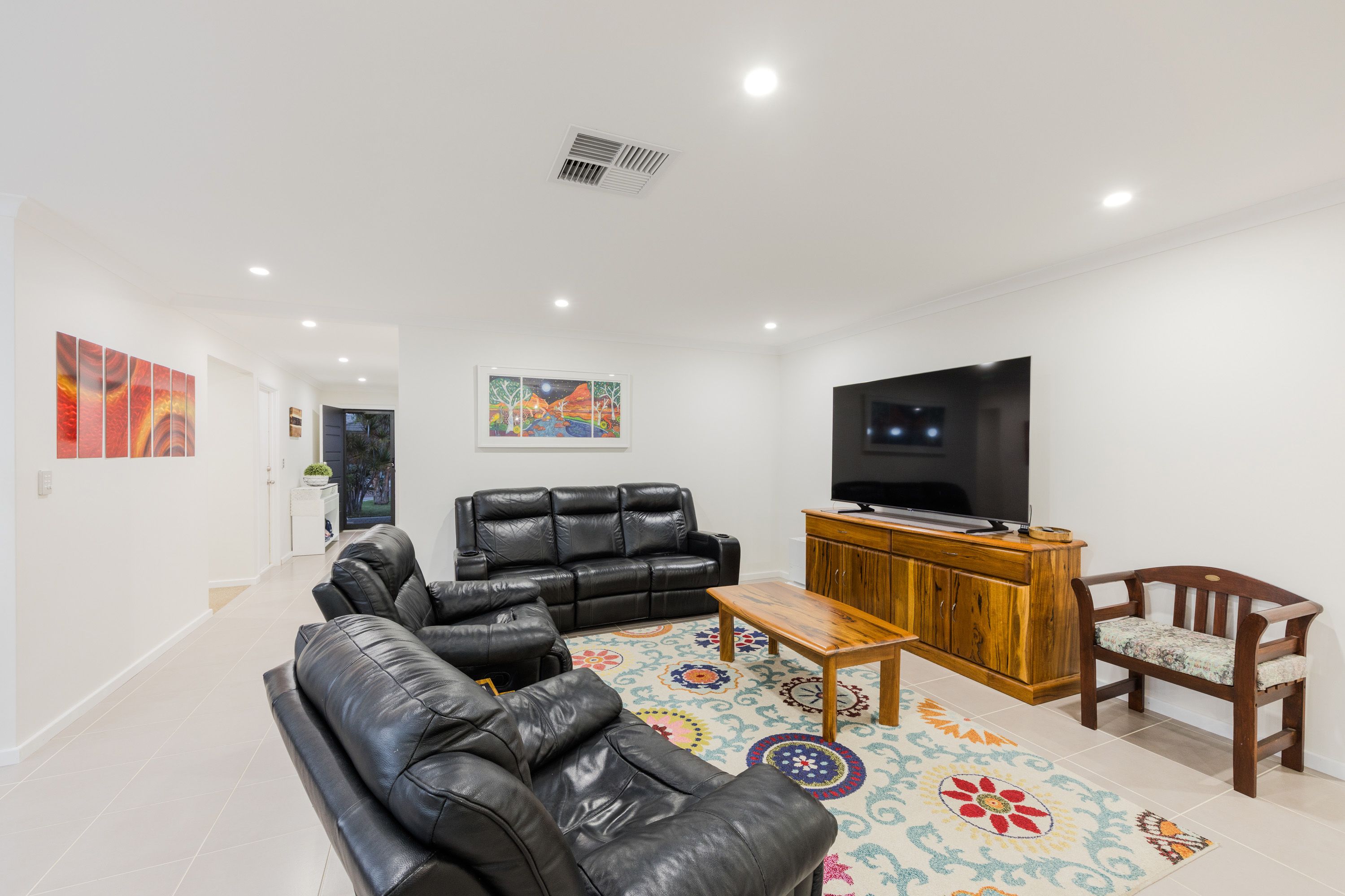 18 Hoffman Way — photo 11 of 26