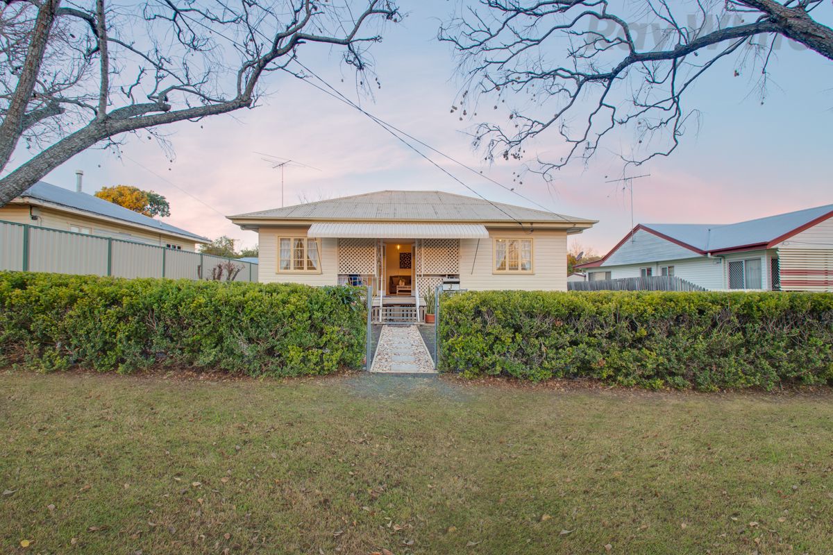 3 Vernon Street, Ipswich, QLD 4305