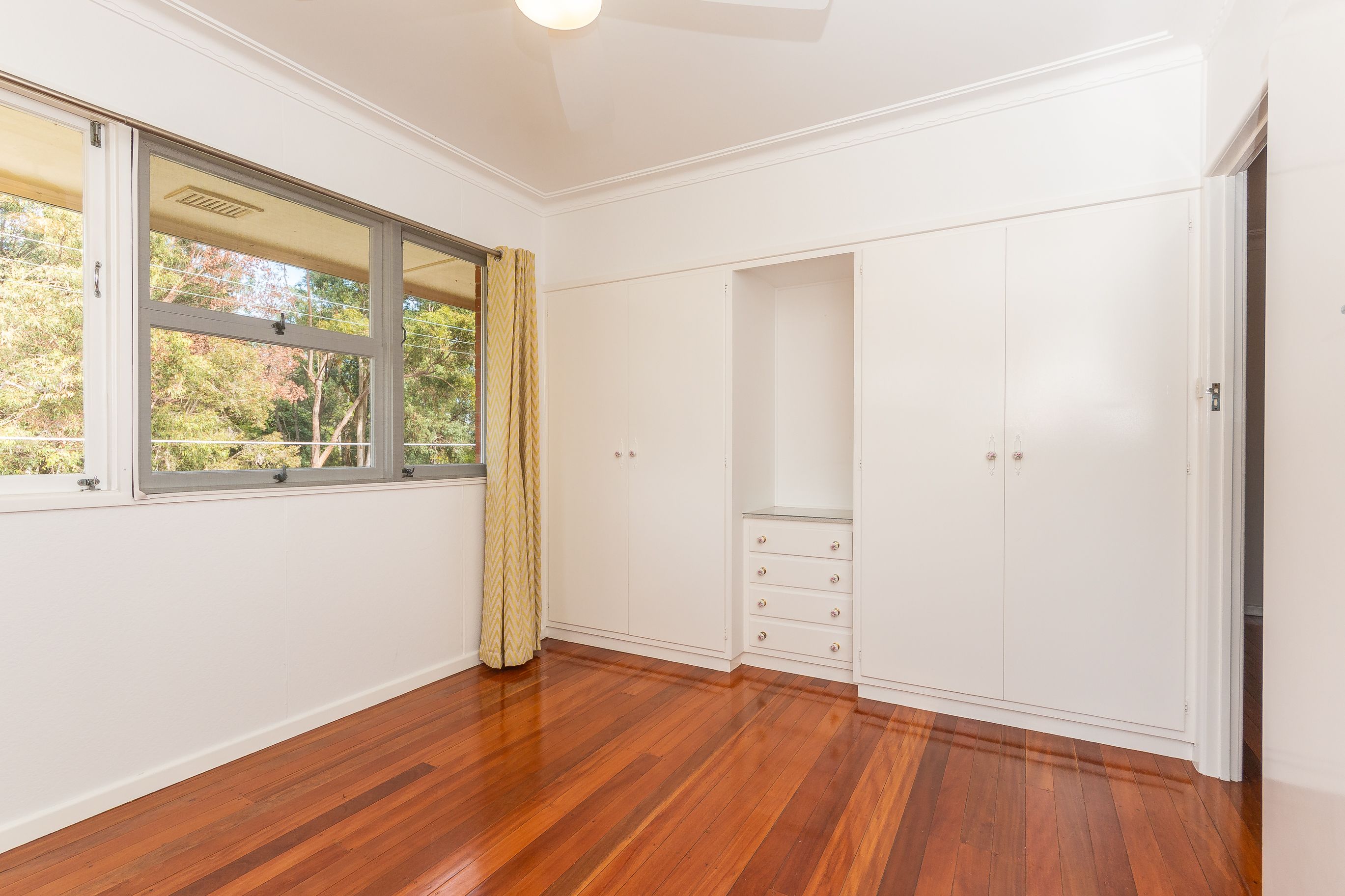 1 Fewings Street, Redcliffe, QLD 4020 - Leased House - Ray ...