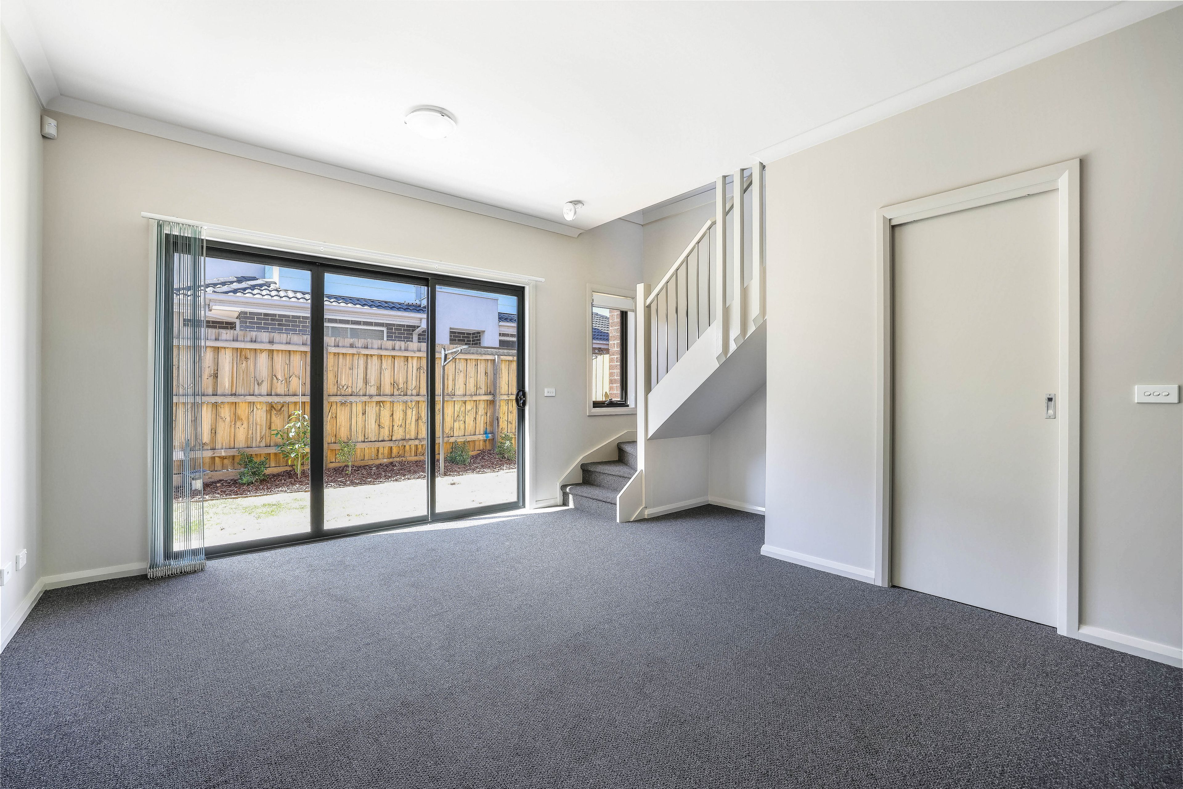 2/4 Isla Avenue, Glenroy, VIC 3046