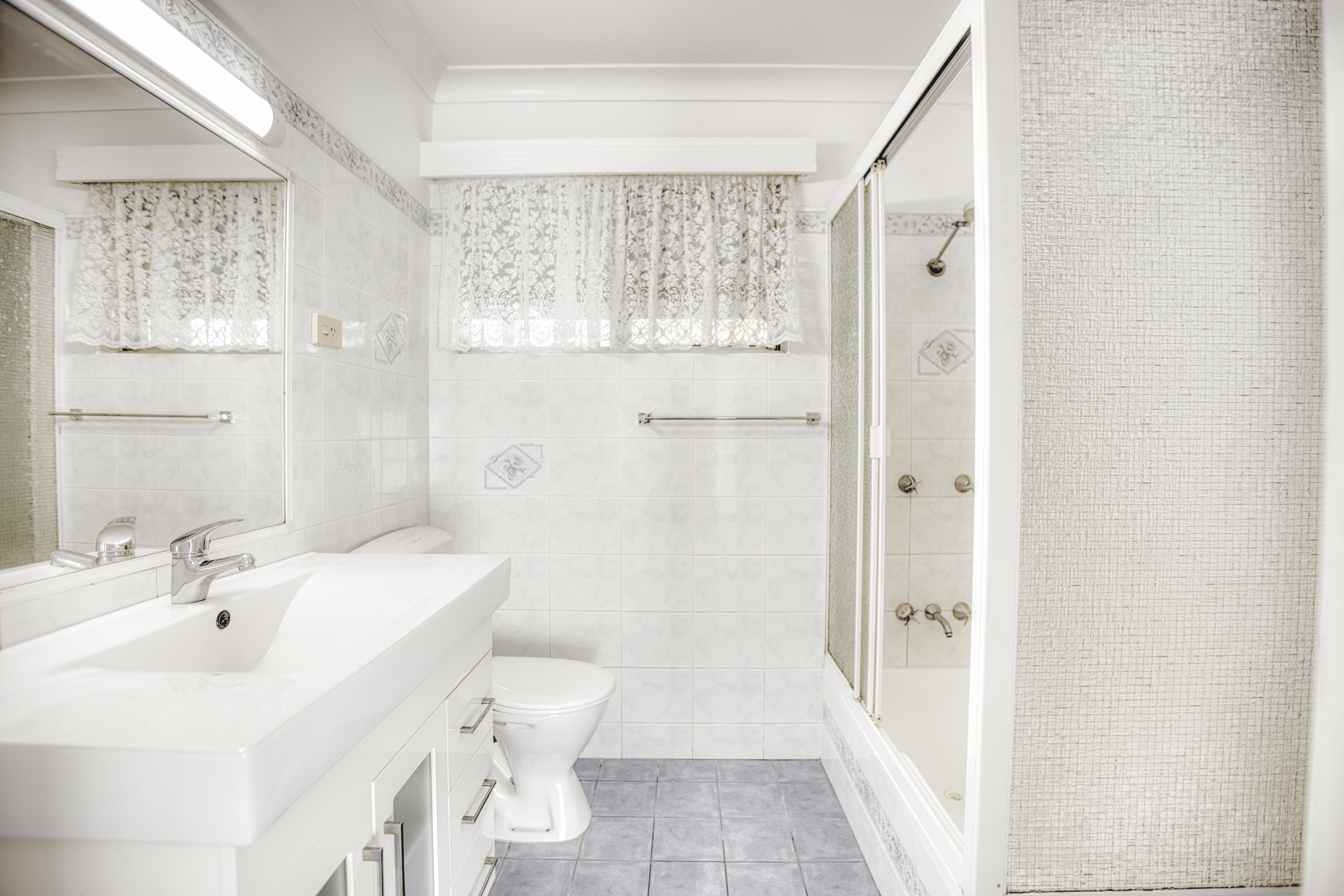 18 Gardiners Road — photo 7 of 14