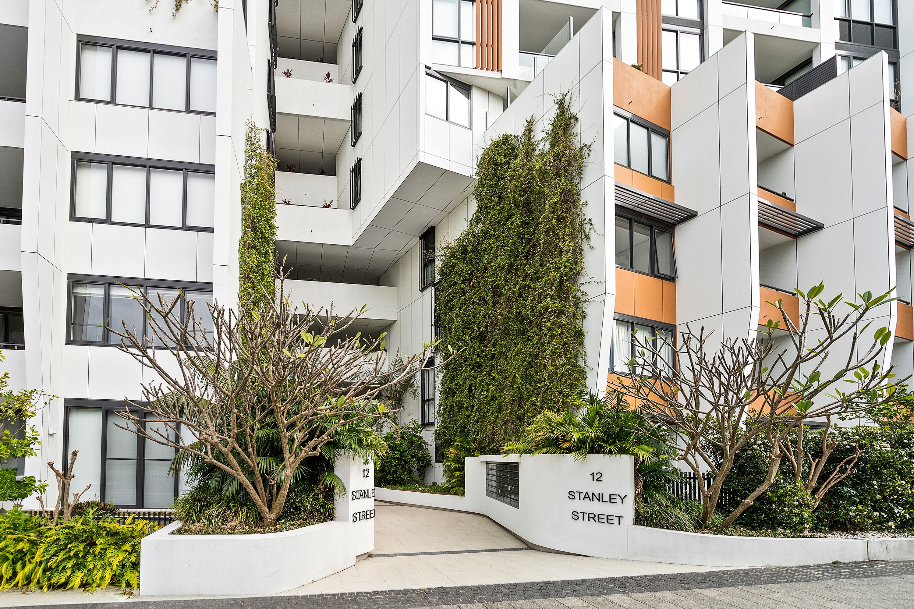 510/12 Stanley Street — photo 8 of 8