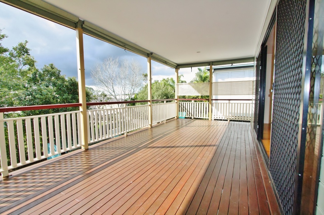 56 Central Avenue, Sherwood, QLD 4075