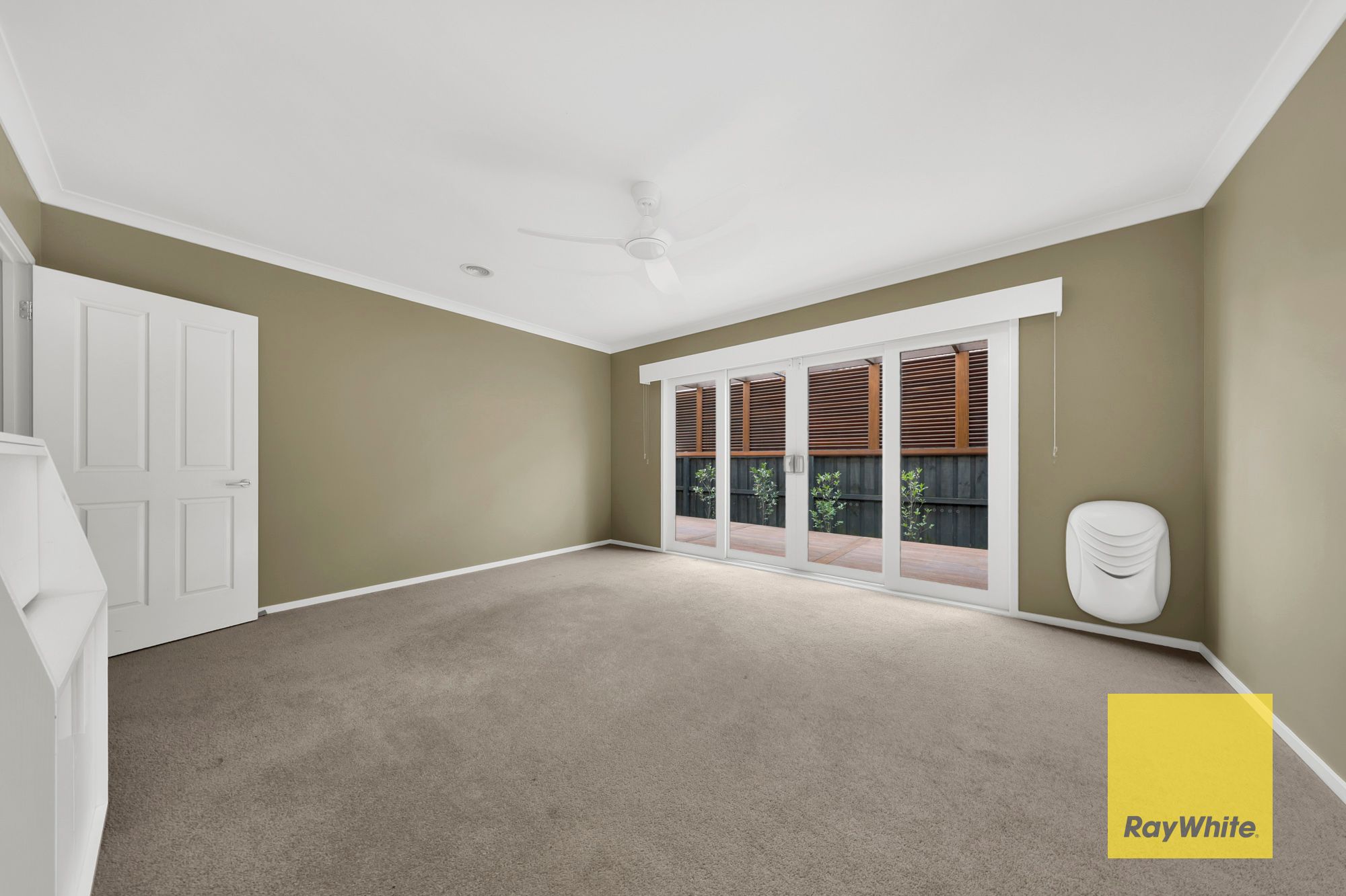 116 Waterview Drive — photo 9 of 22