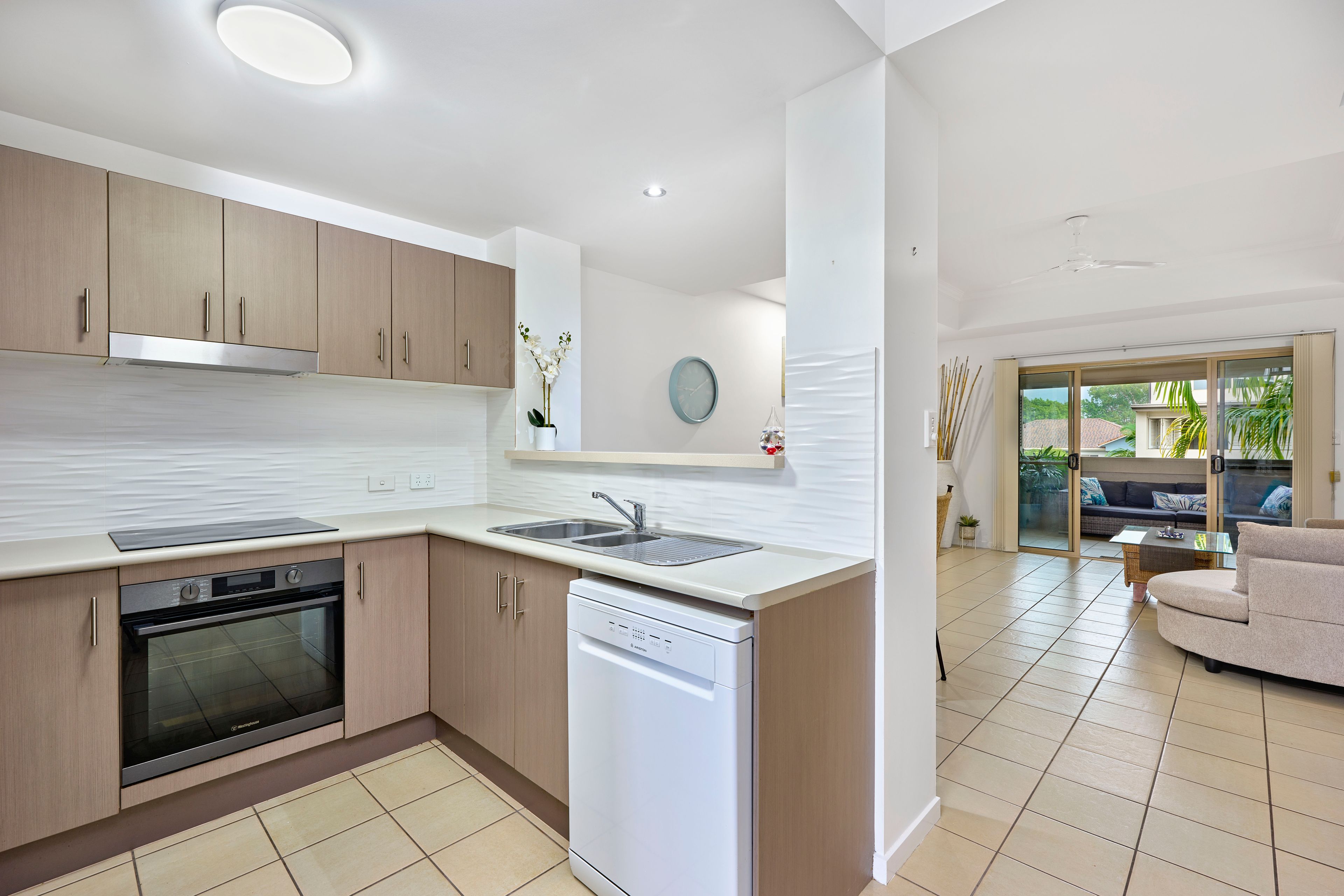 232/55-57 Clifton Road, Clifton Beach, QLD 4879