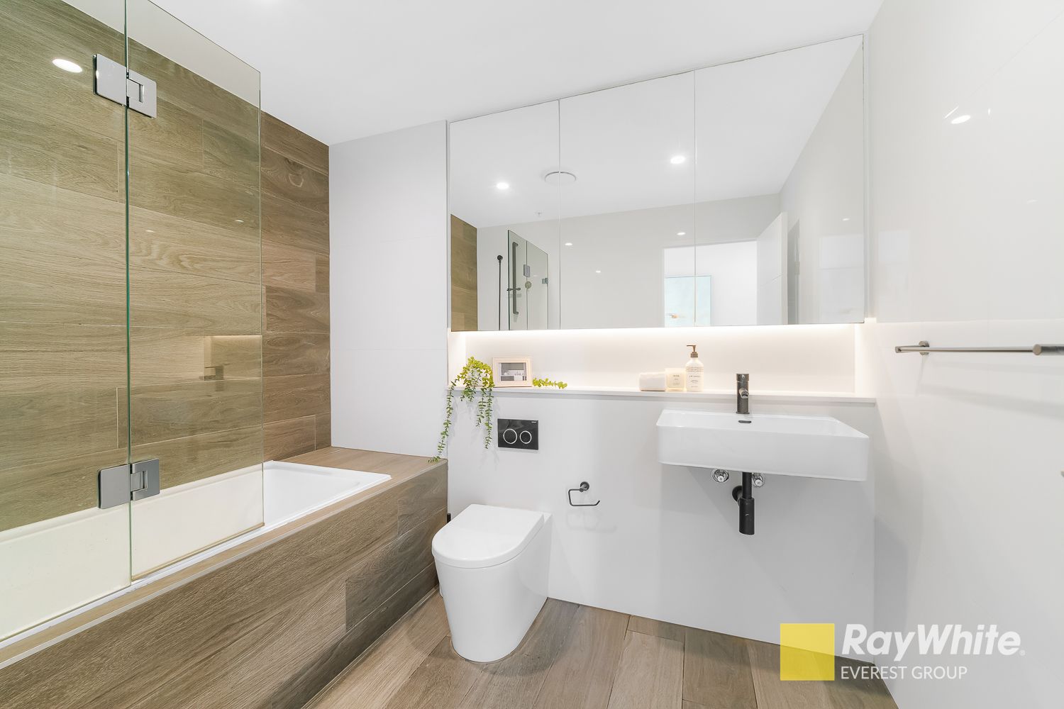 1304/22 John Street — photo 18 of 30