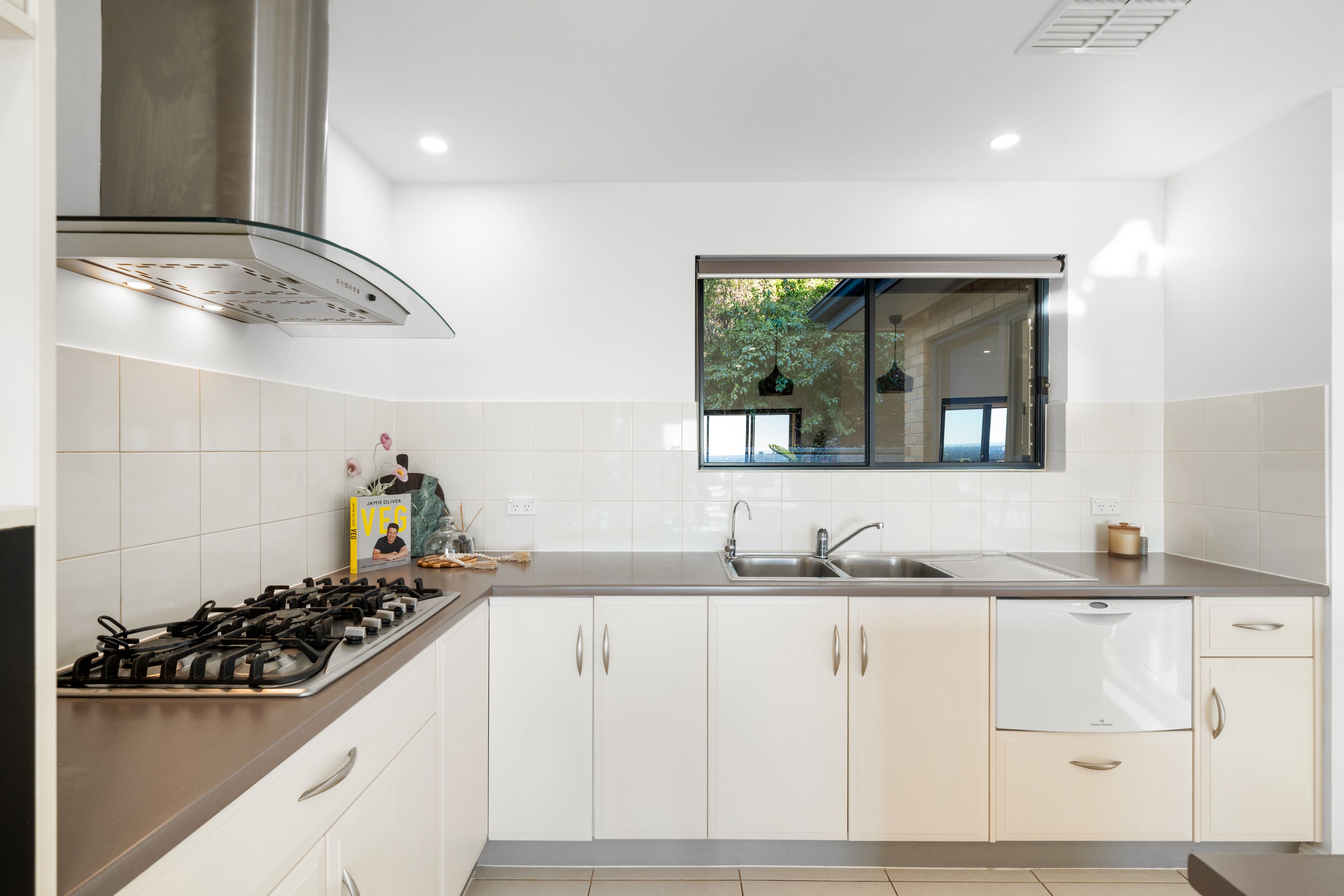17 Coach-house Drive — photo 8 of 30