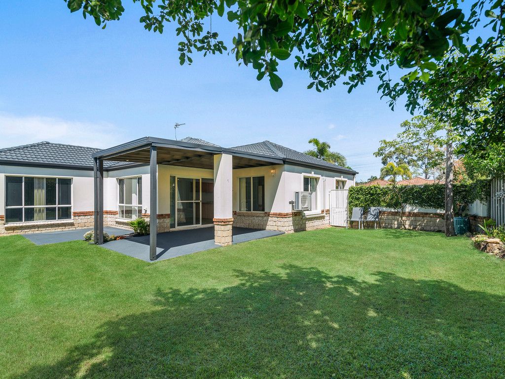 11 Corina Close, Robina, QLD 4226