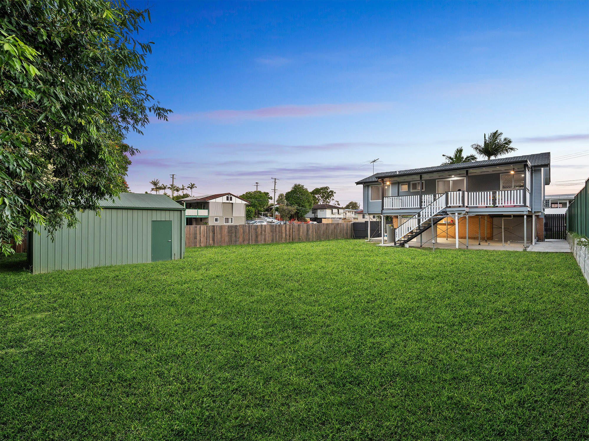 8 Barton Street, Underwood, QLD 4119