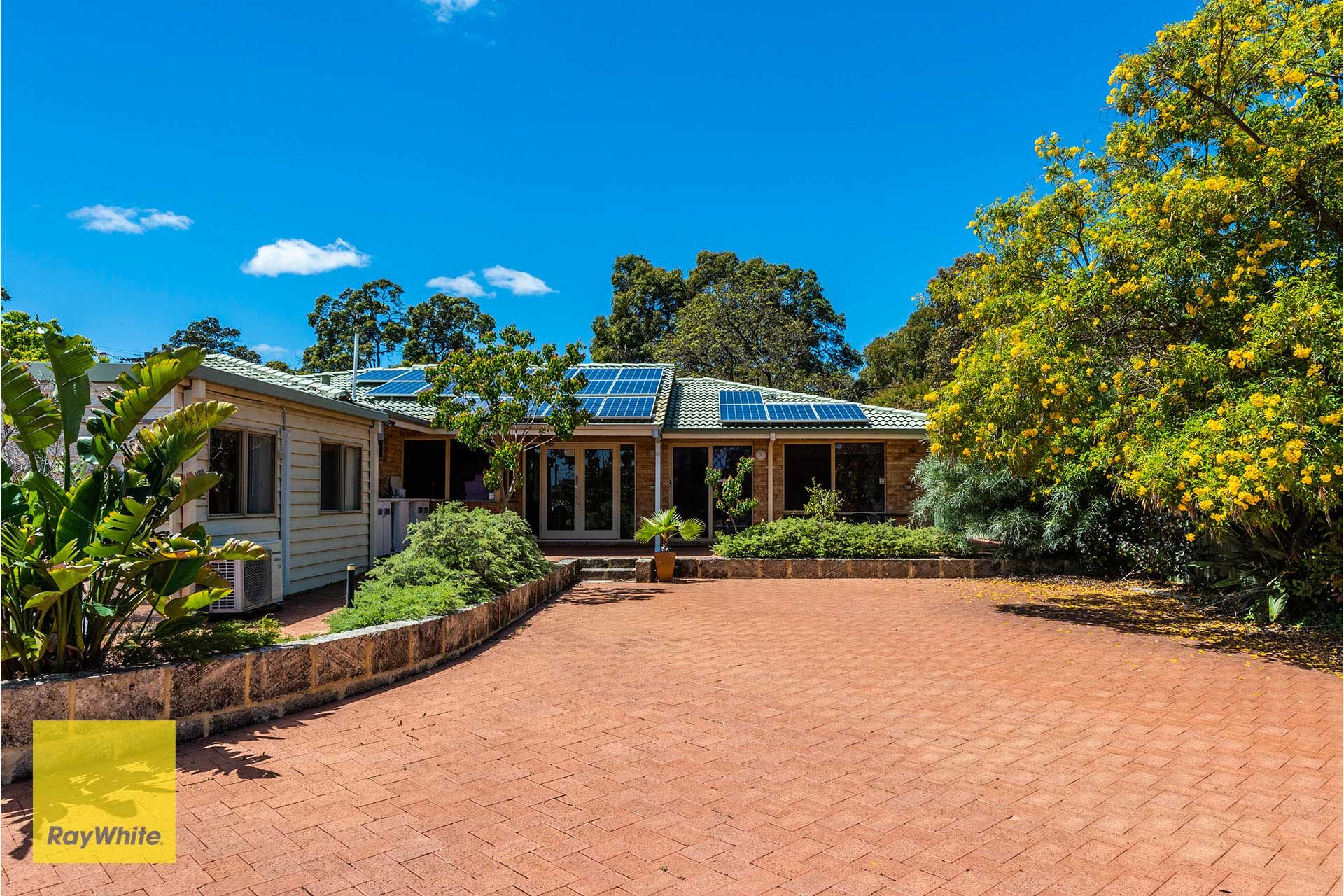 21 Railway Road, Kalamunda, WA 6076