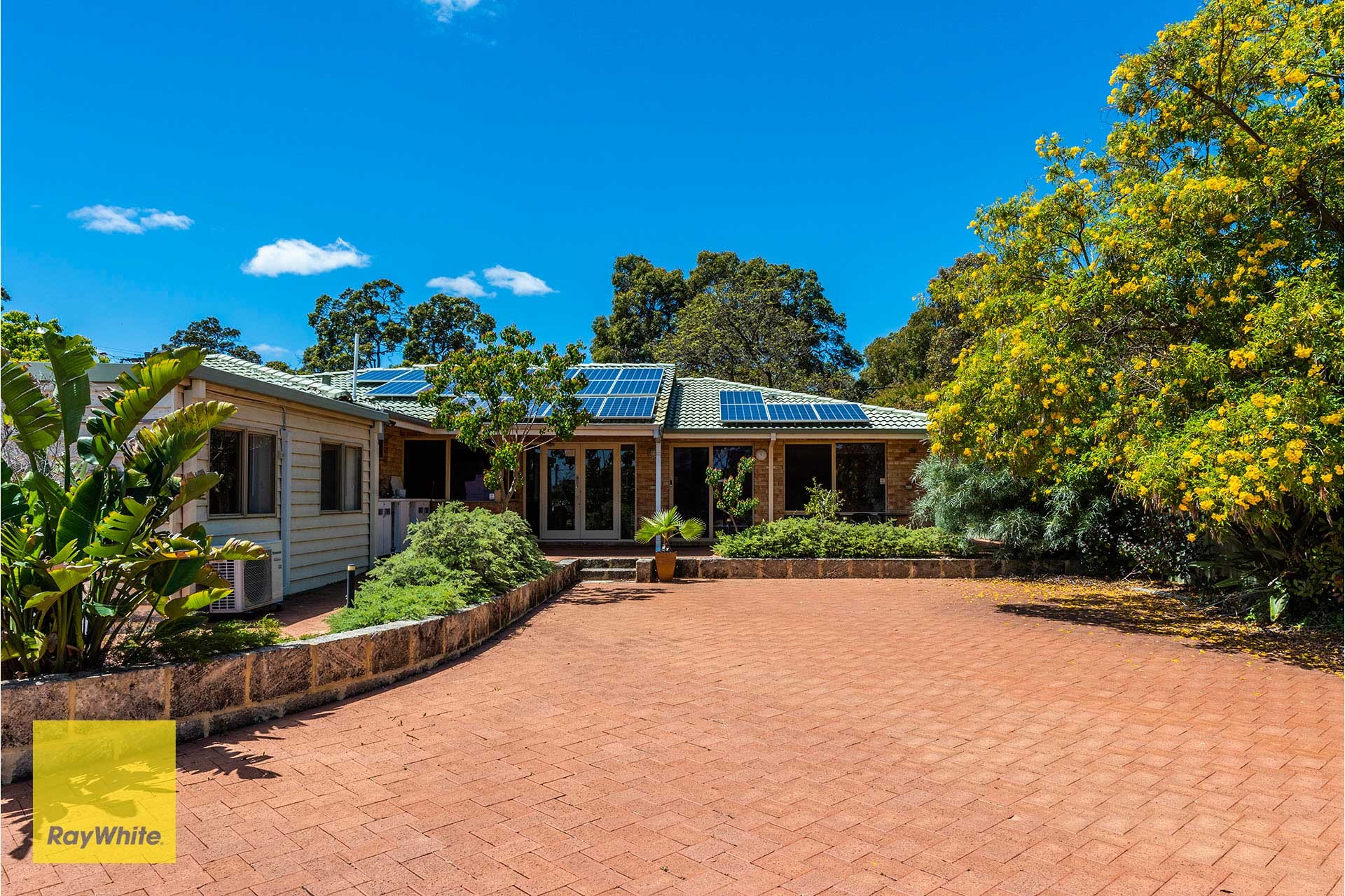 21 Railway Road, Kalamunda, WA 6076