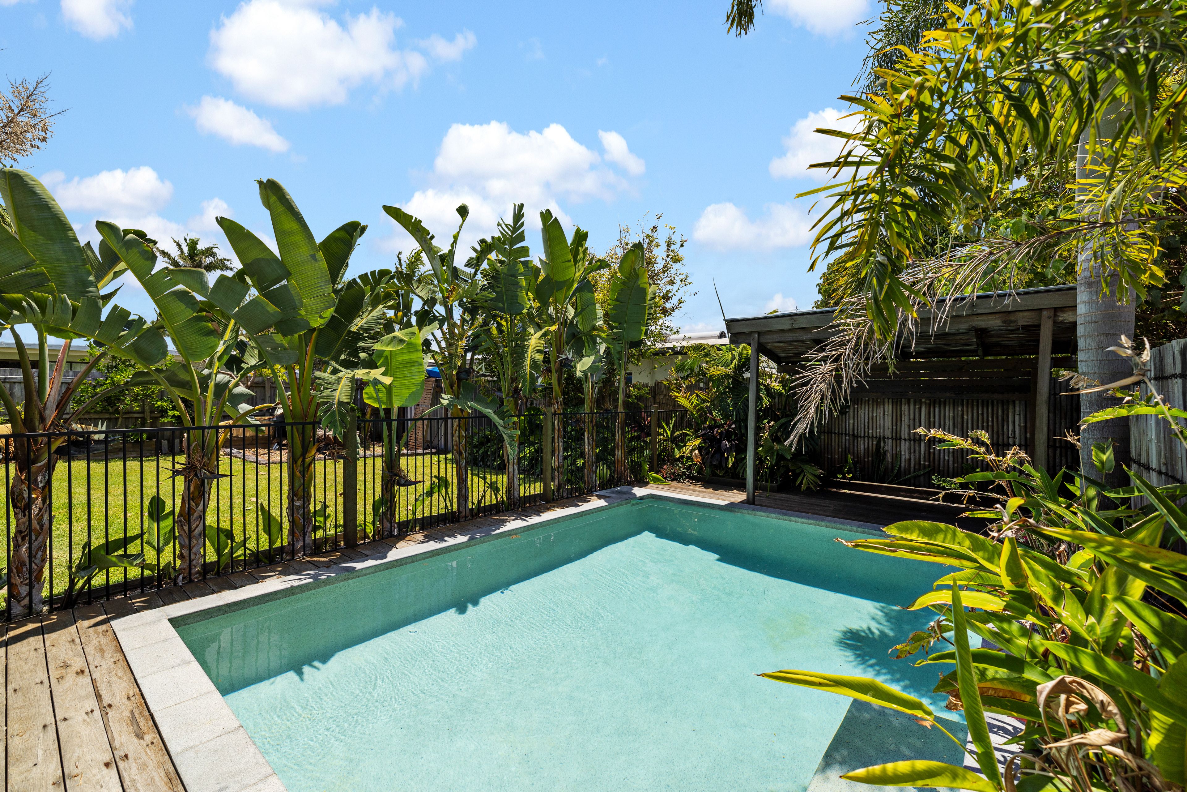 14 Birubi Street, Currimundi, QLD 4551
