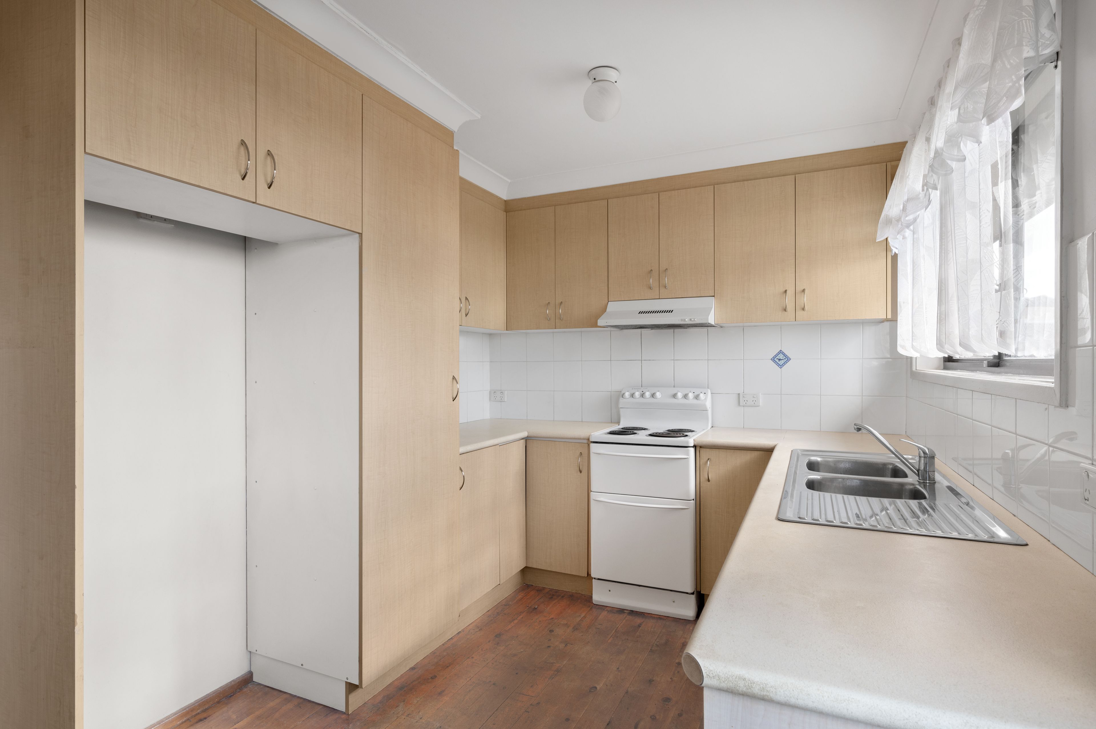 4 Ocean Place, Woodbine, NSW 2560