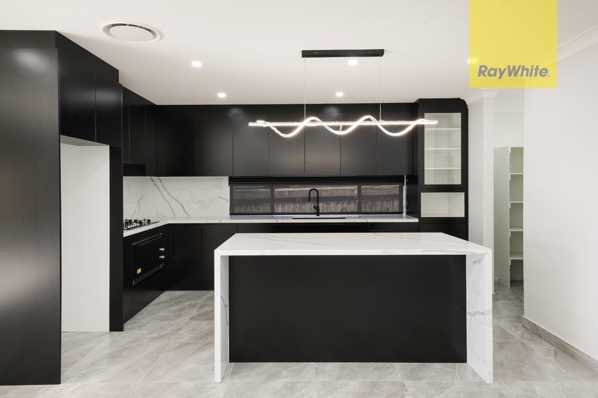 17 Henry Street — photo 6 of 11