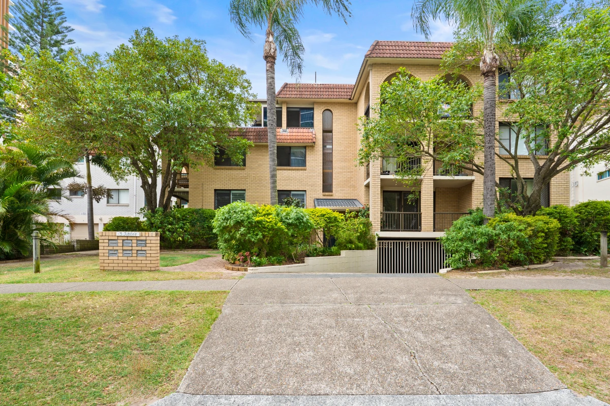 2/3 Jubliee Avenue, Broadbeach, QLD 4218