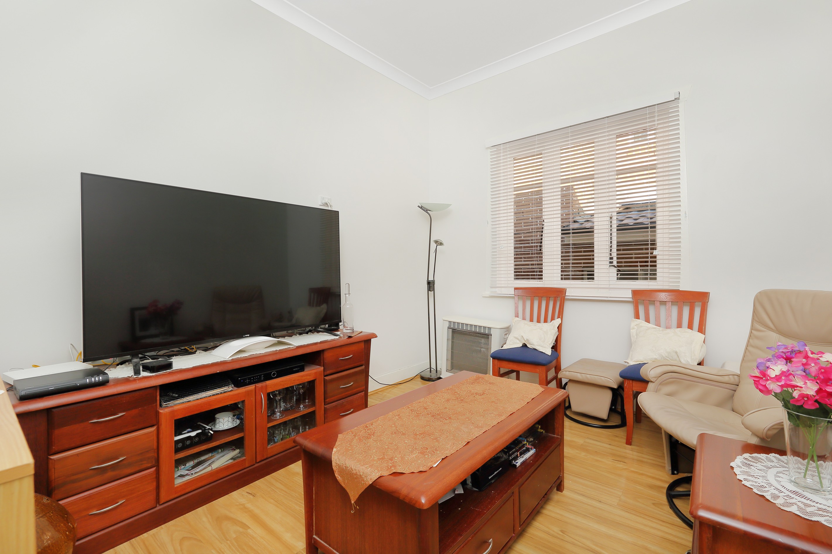 11 Universal Street, Mortdale, NSW 2223