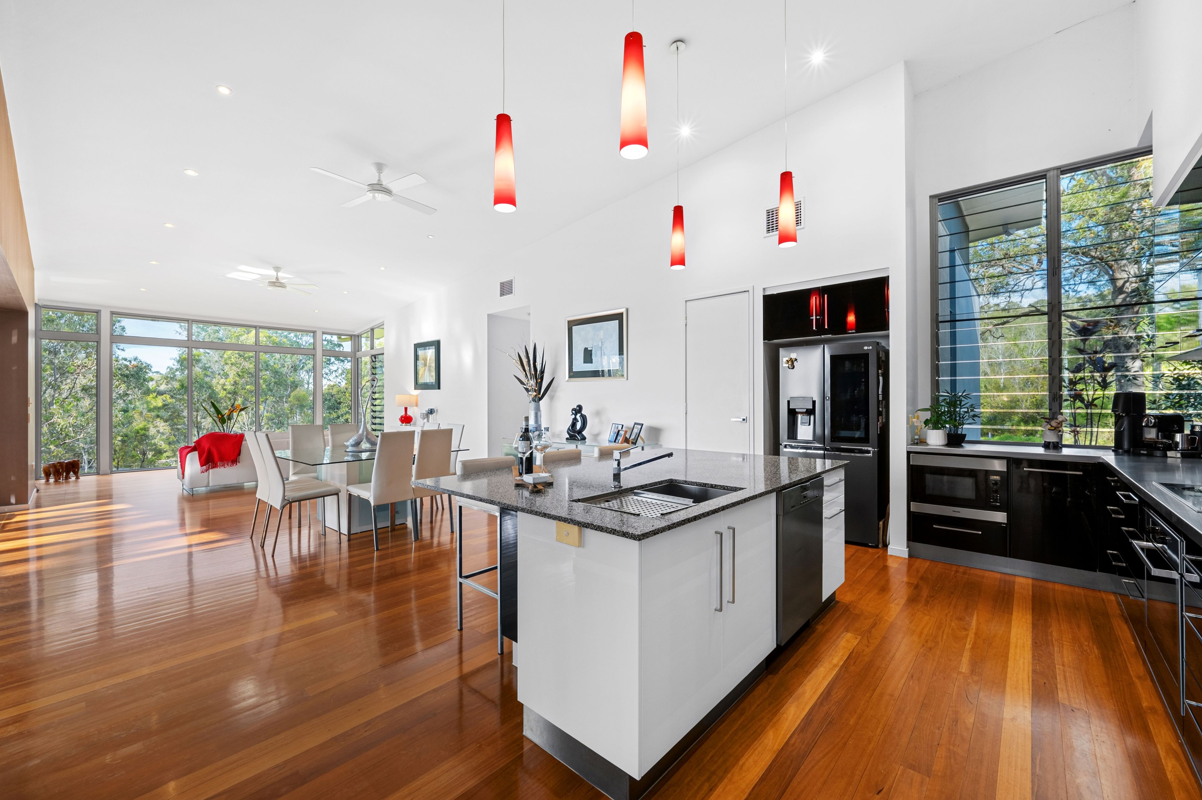 102 Oatlands Court — photo 12 of 30