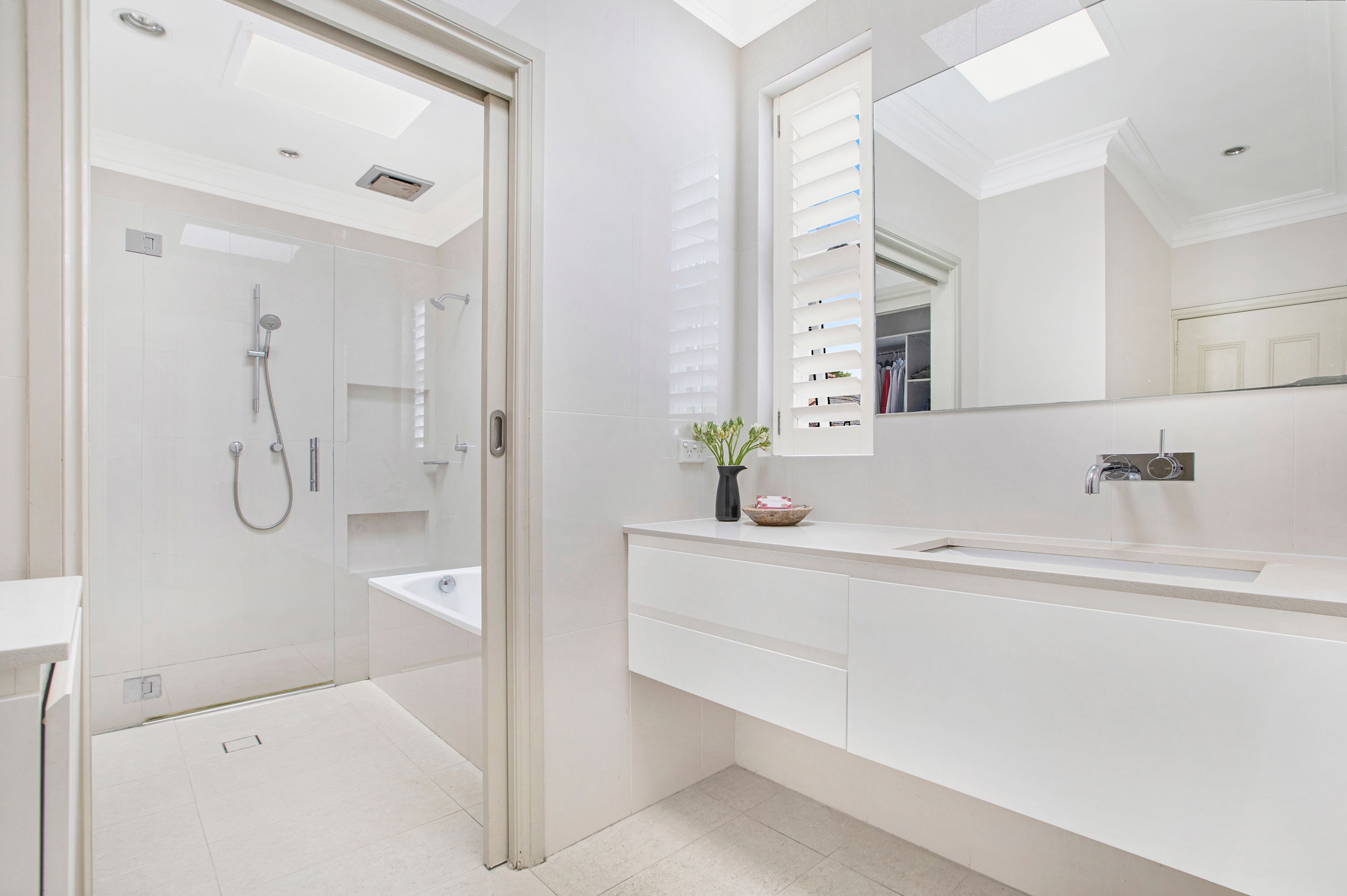12 Lyons Road — photo 14 of 15