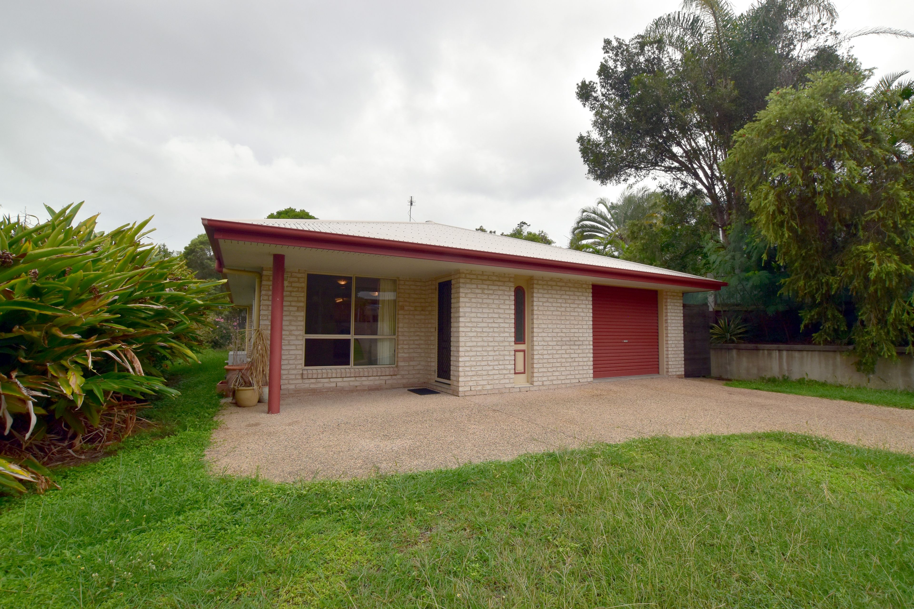 2 Banksia Street, Boyne Island, QLD 4680