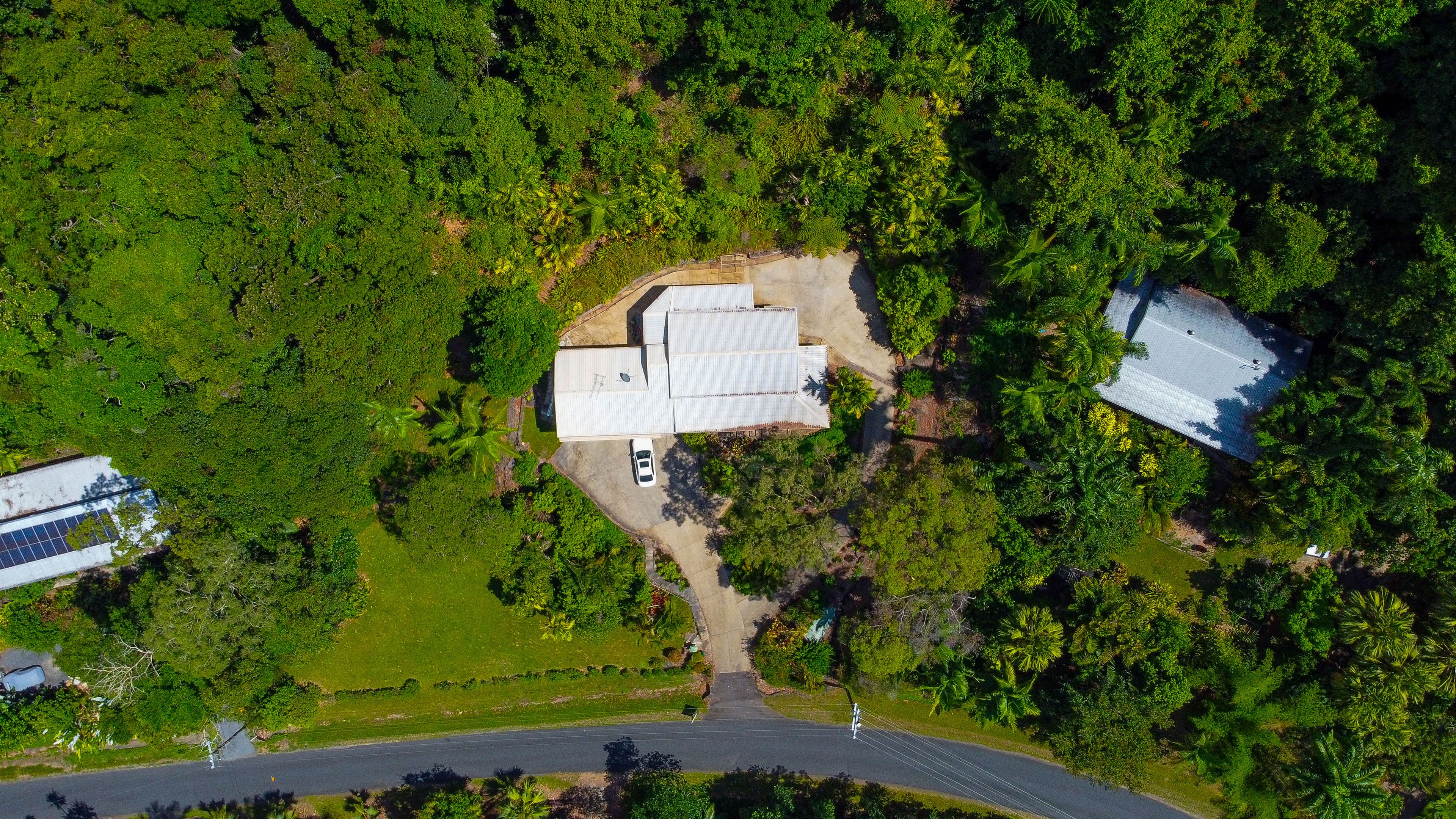 26-28 Cascades Drive, Redlynch, QLD 4870
