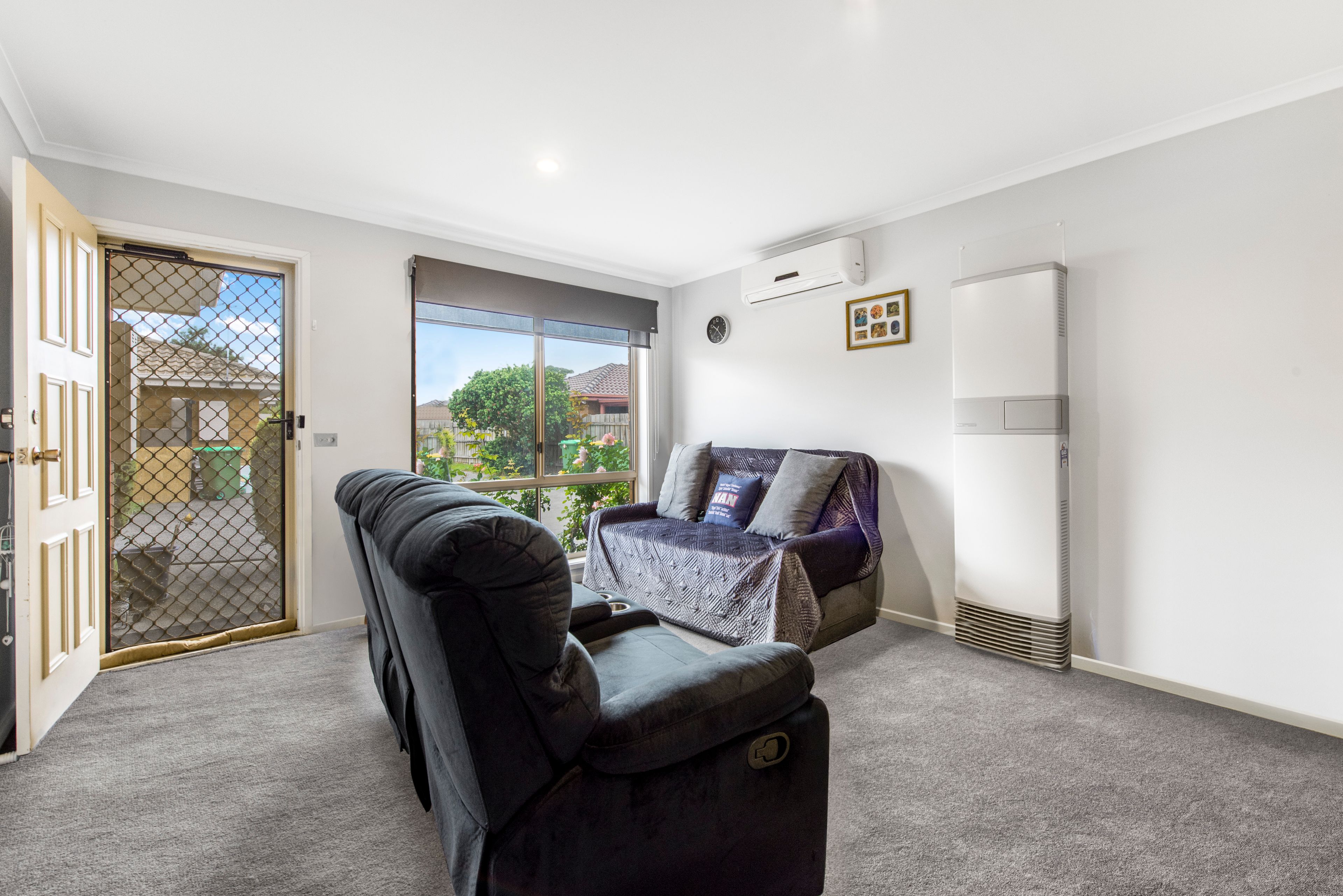2/3 Osborn Grove, Pakenham, VIC 3810
