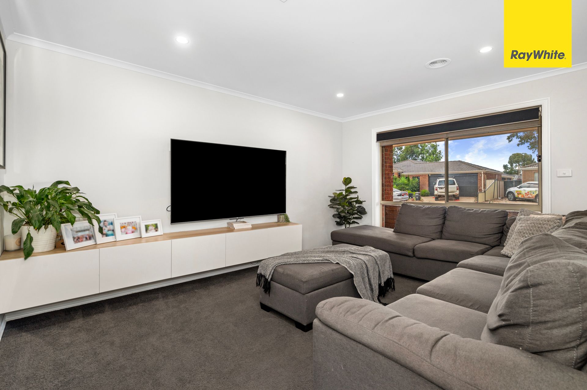 24 Banker Street, Kurunjang, VIC 3337