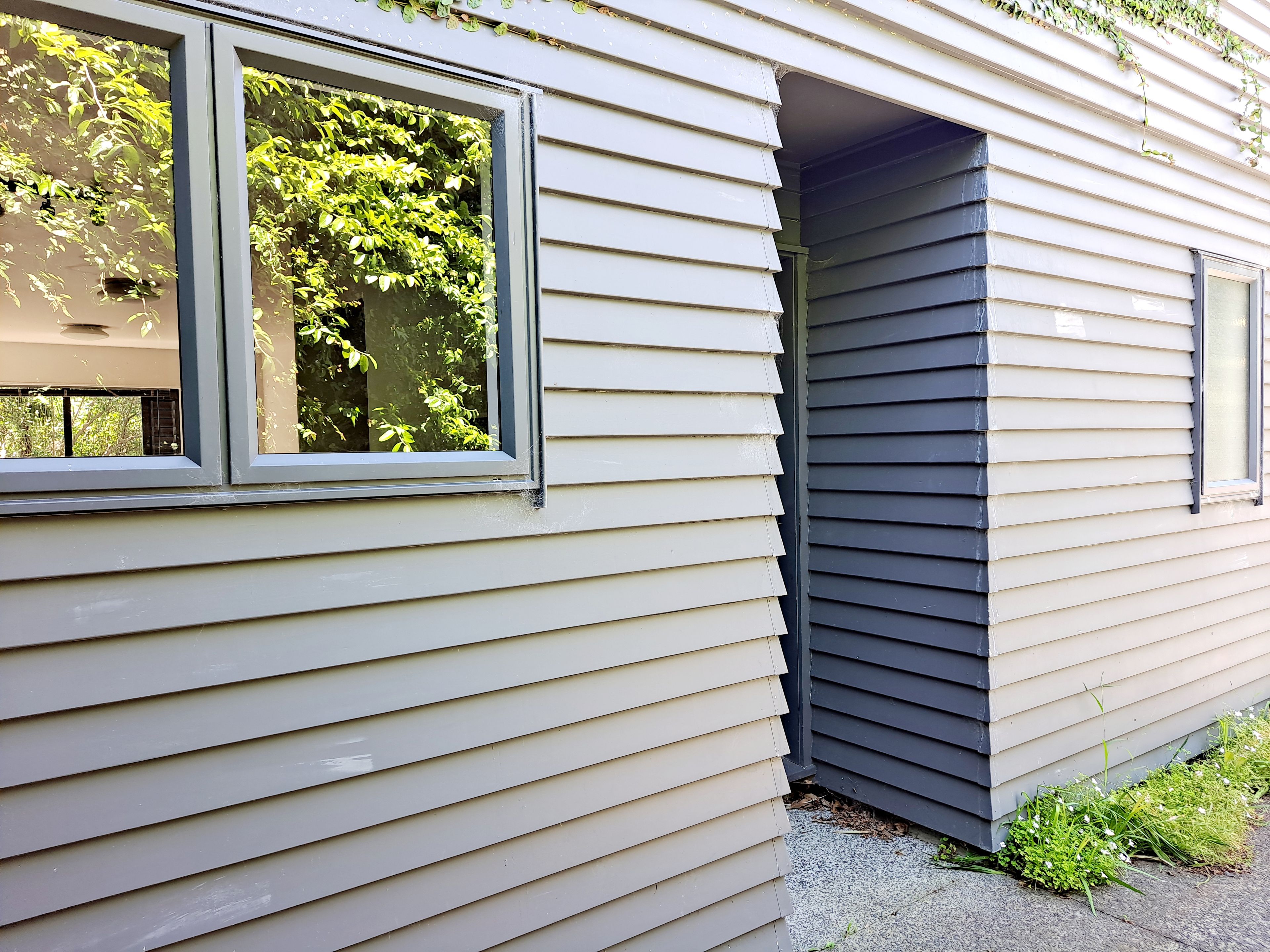 2/196 Old Titirangi Road, Titirangi, Waitakere City