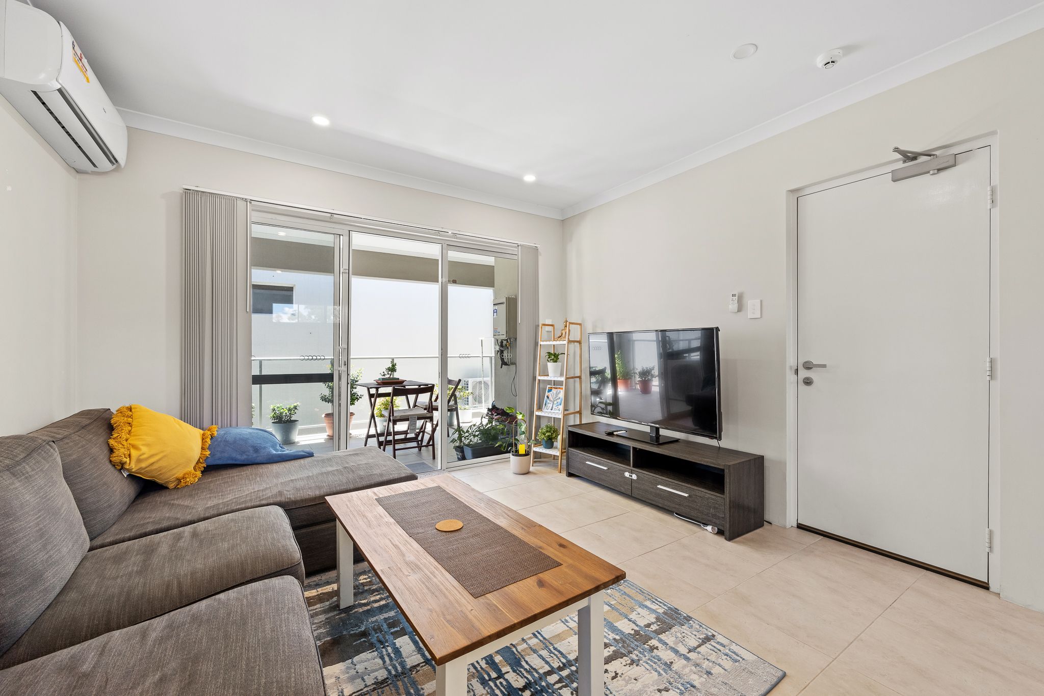 8/2 Wallace Street — photo 10 of 29