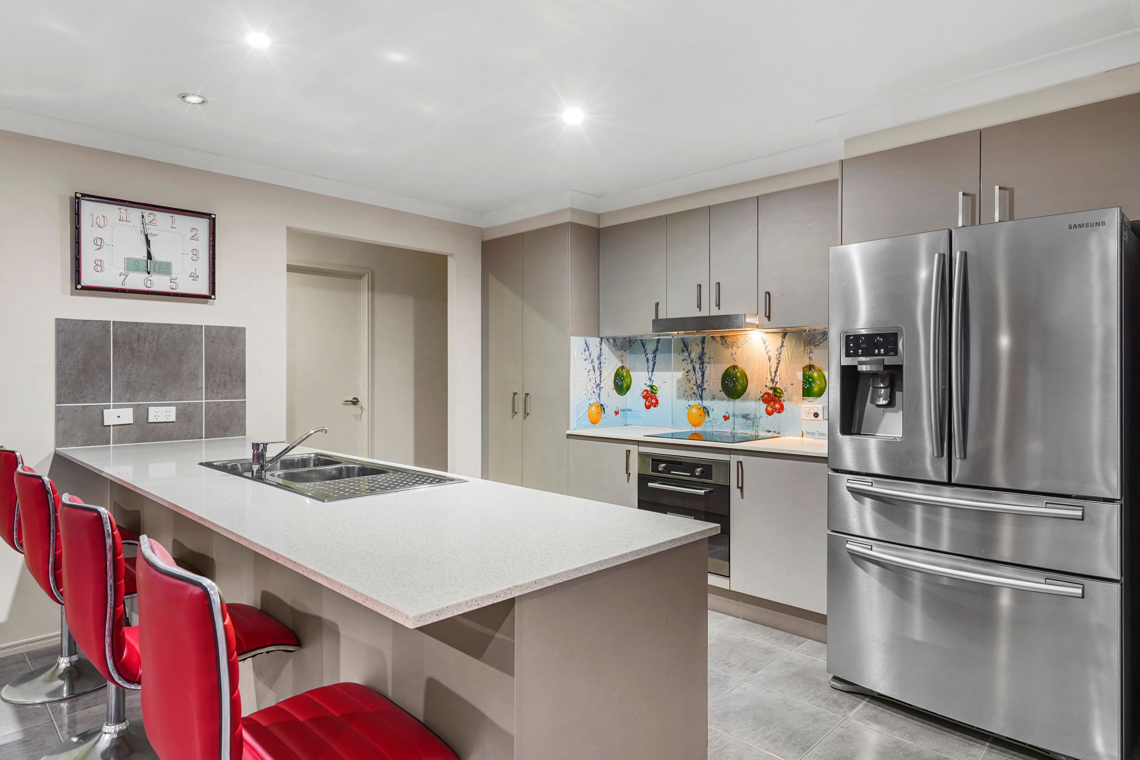 20 Kingsburgh Street — photo 5 of 15