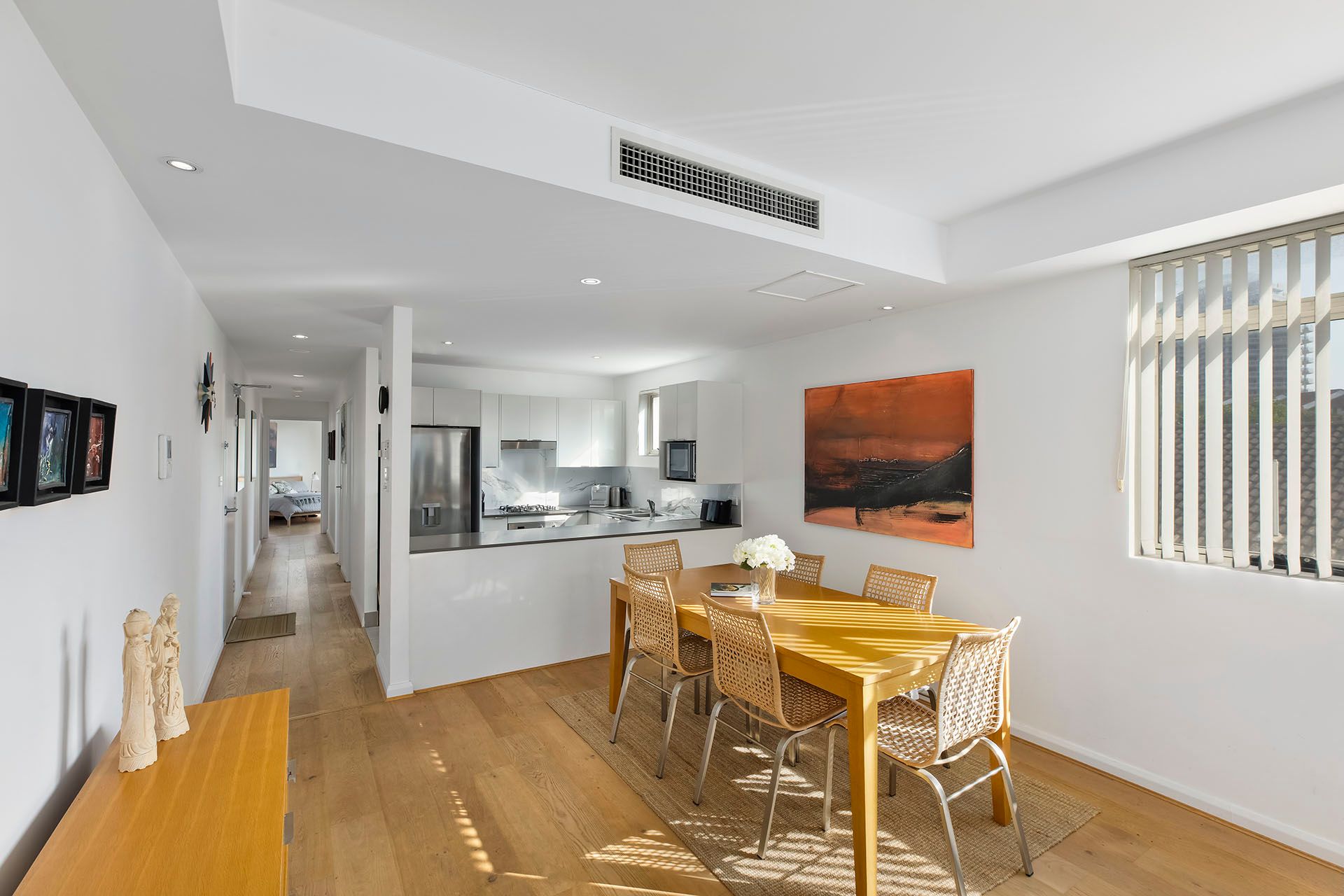 13/2-6 Beach Street — photo 7 of 17