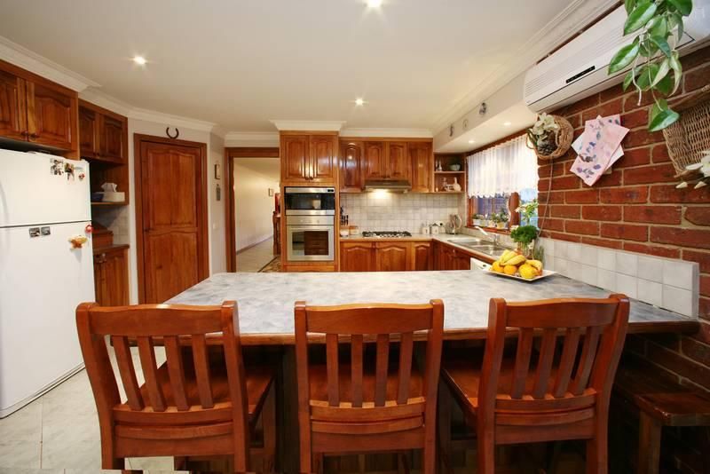 172 Murrindal Drive, Rowville, VIC 3178