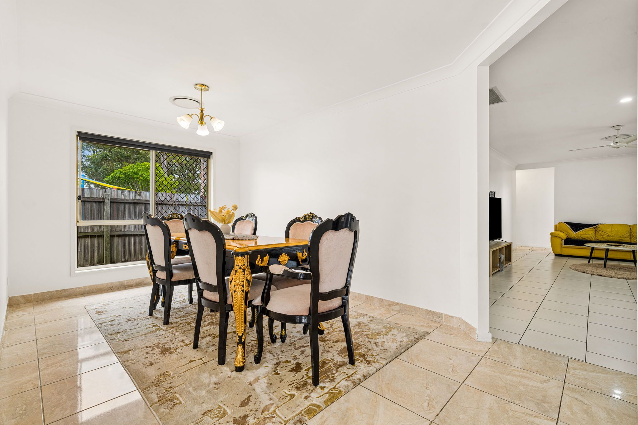 9 Ainslie Street — photo 5 of 22