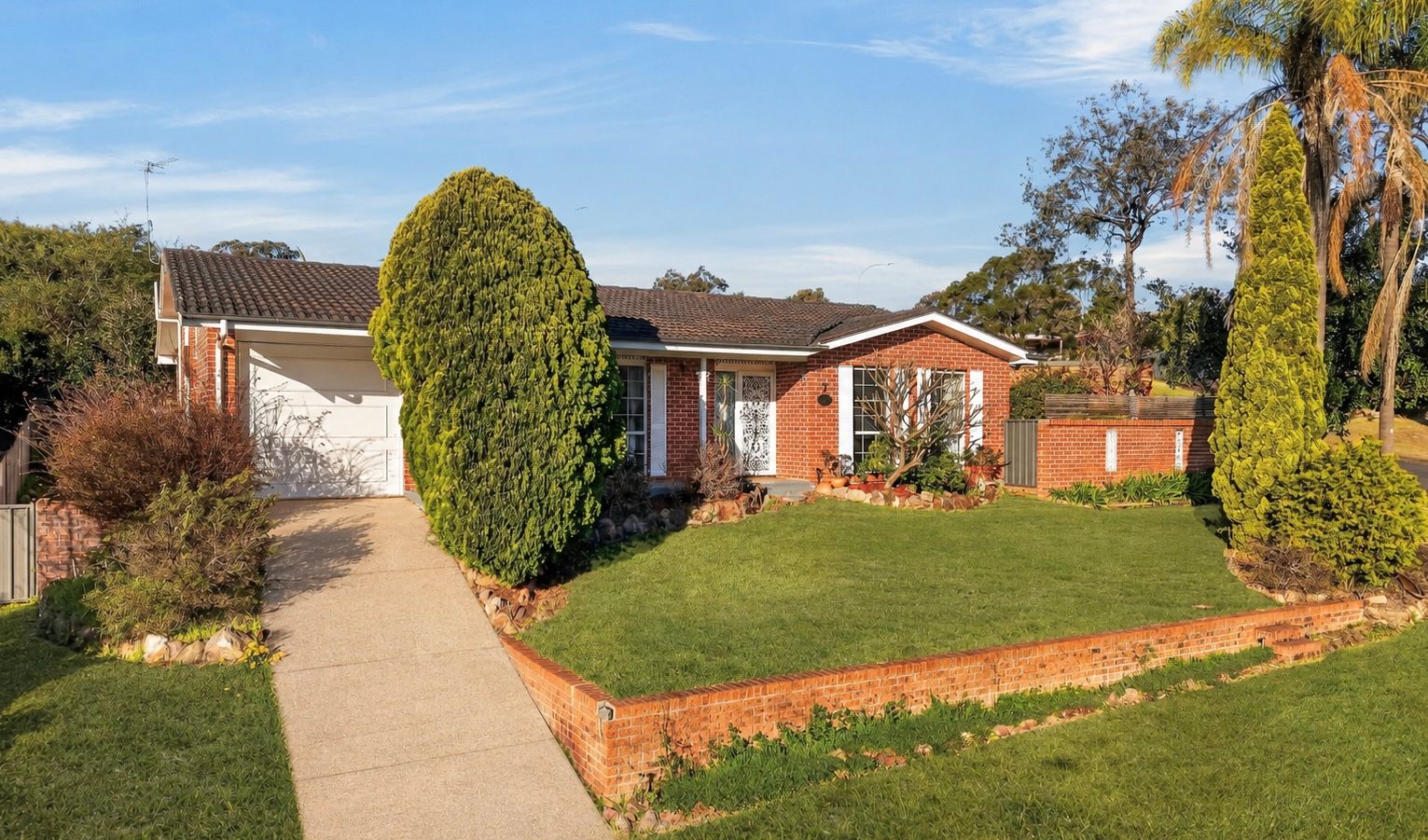 2 Solander Street — photo from Ray White Macarthur Group