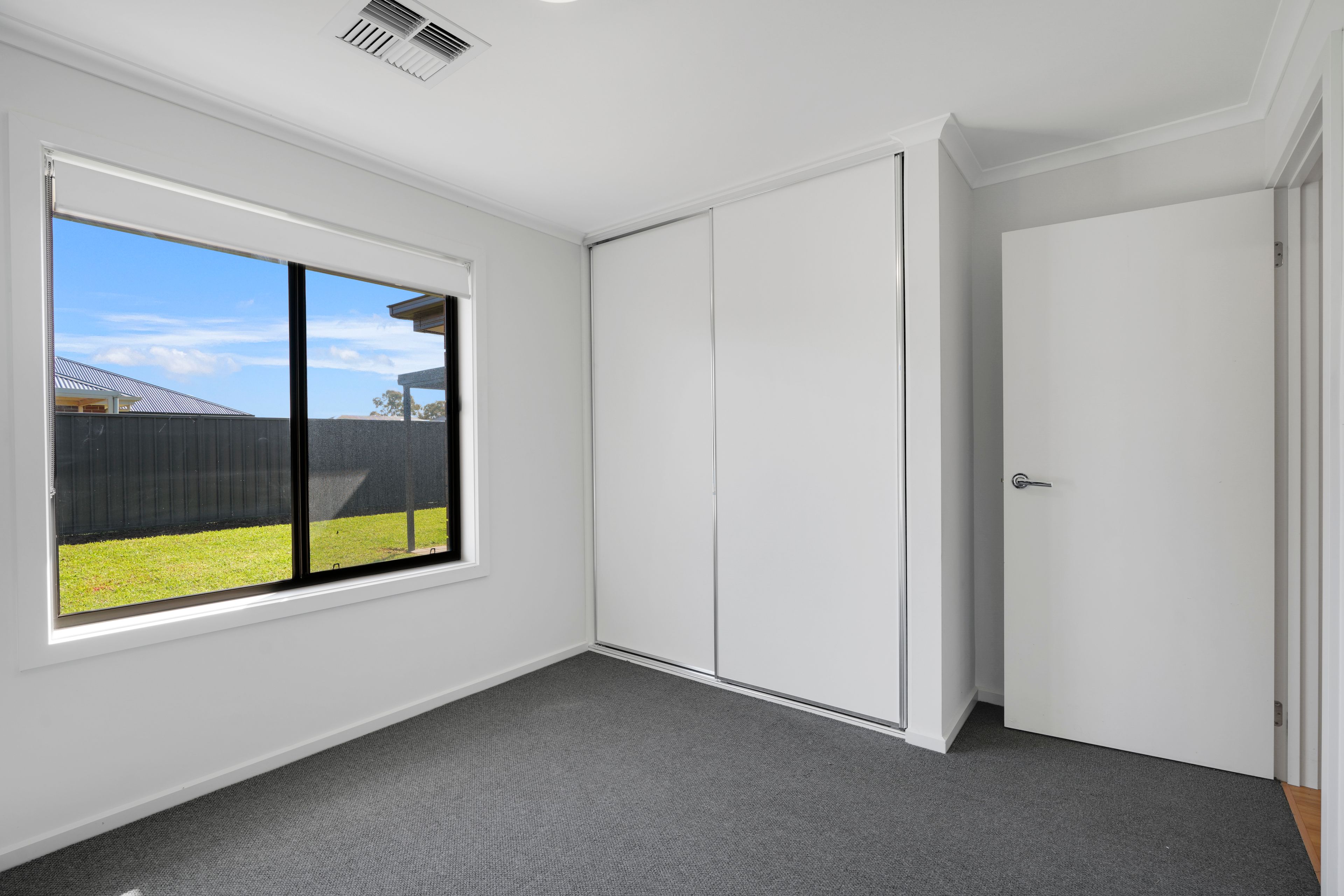 9 Frome Road — photo 12 of 16