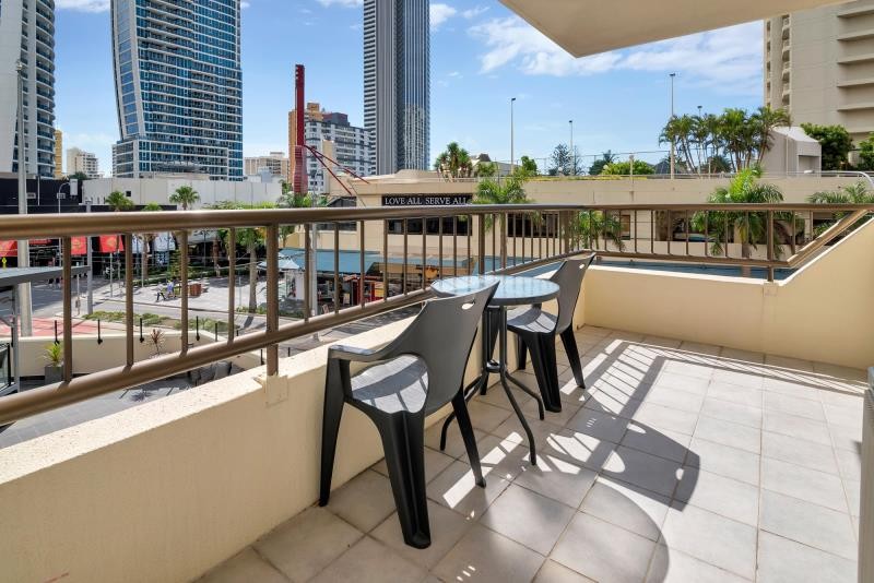 221/3142 Surfers Paradise Boulevard, Surfers Paradise, QLD 4217