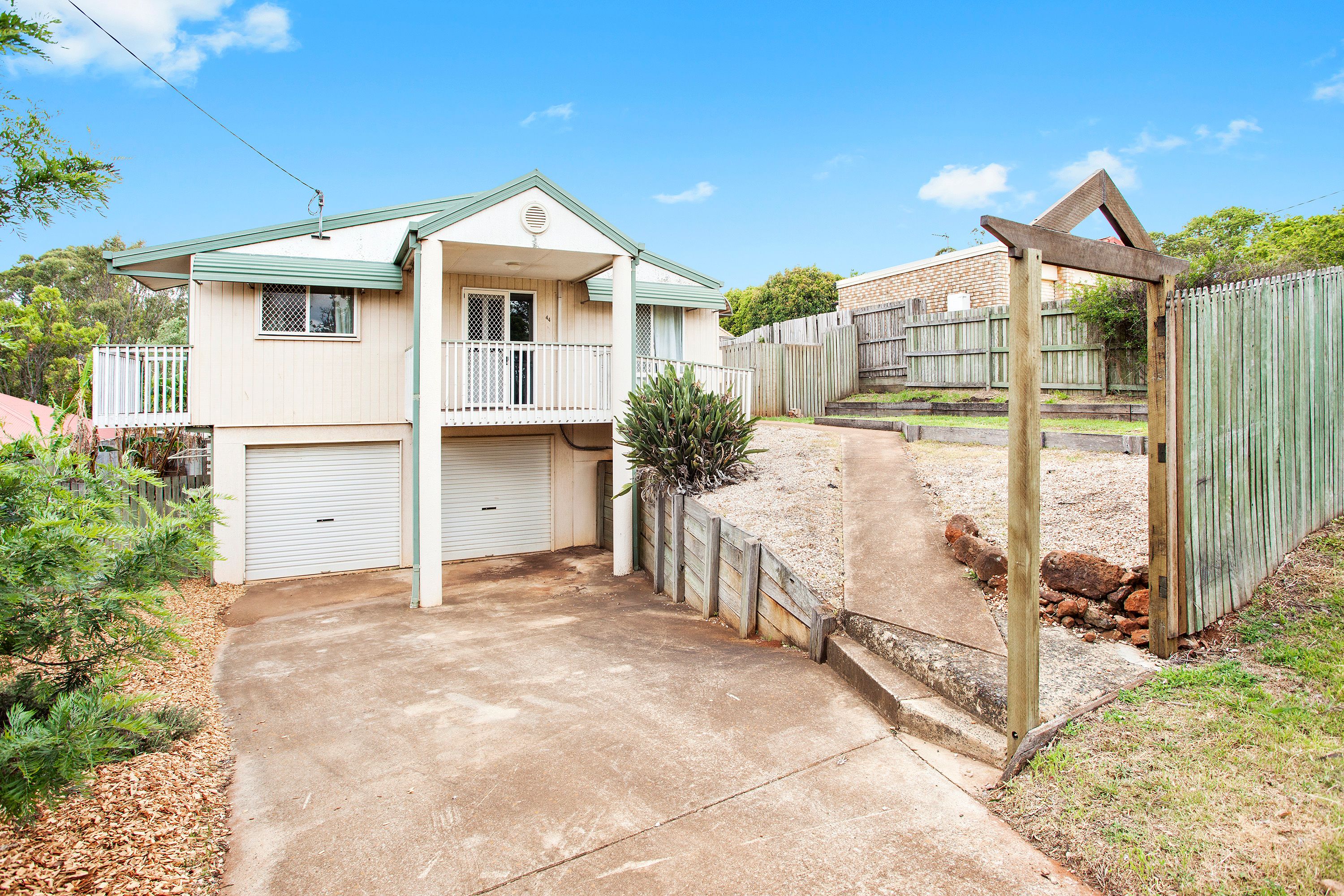 44 Hogg Street, Rockville QLD 4350