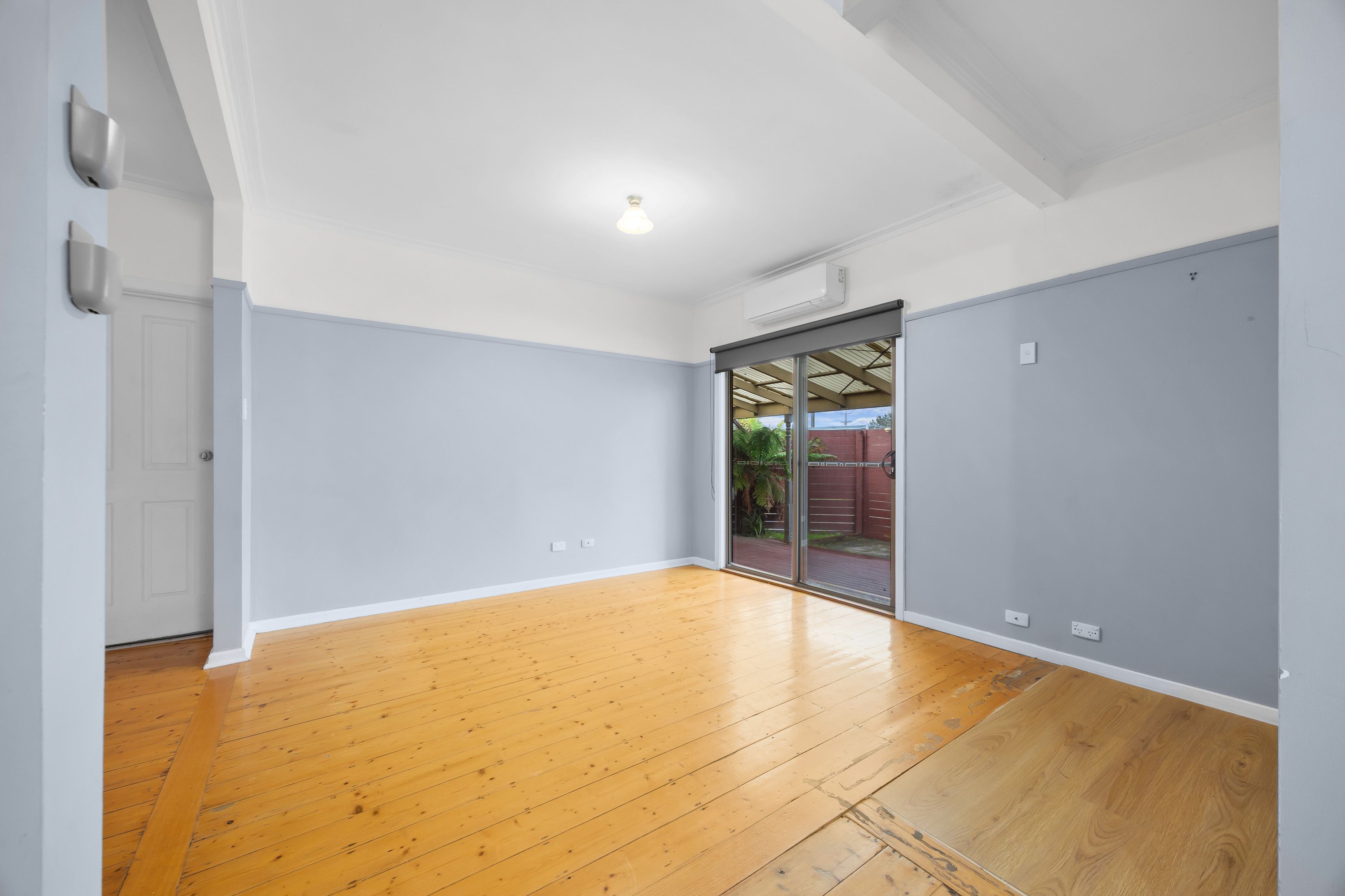 135 Walker Street — photo 3 of 22