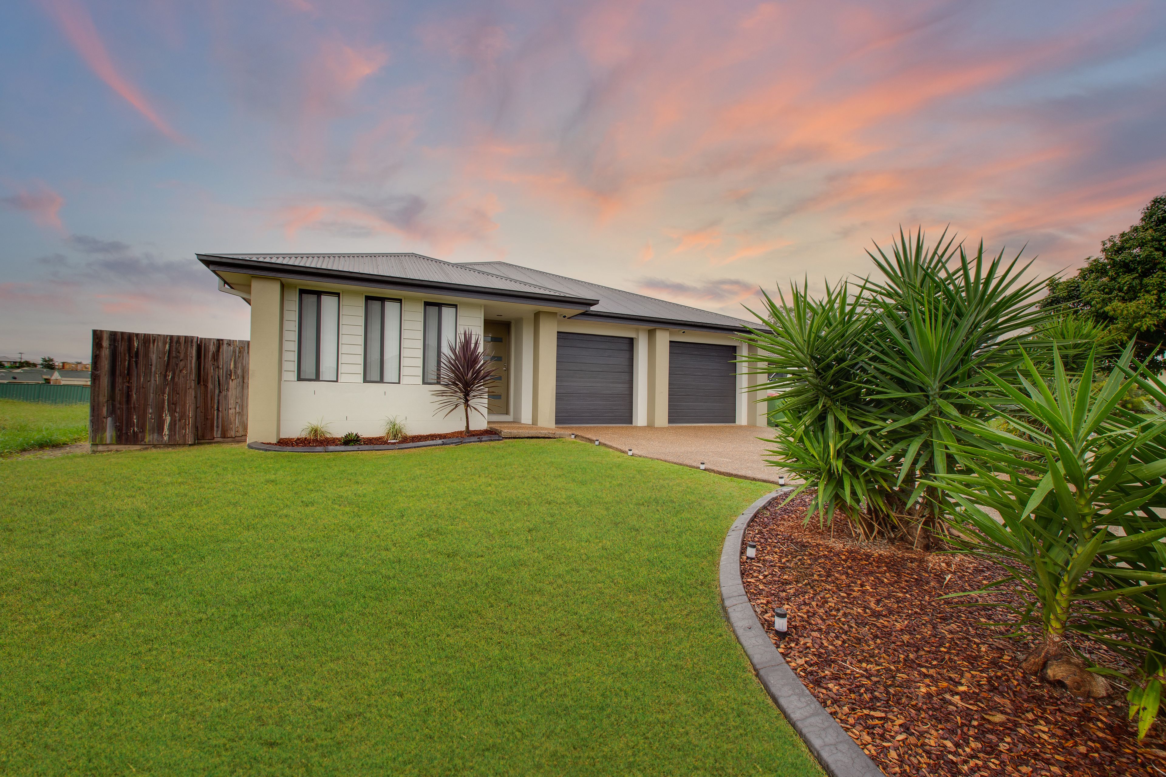 52 Pendragon Street, Raceview, QLD 4305