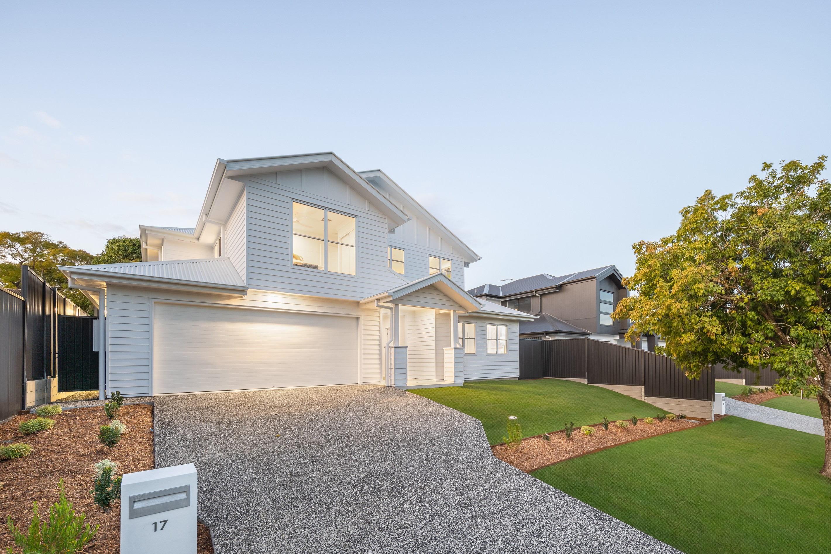 17 Campbell Terrace, Oxley, QLD 4075