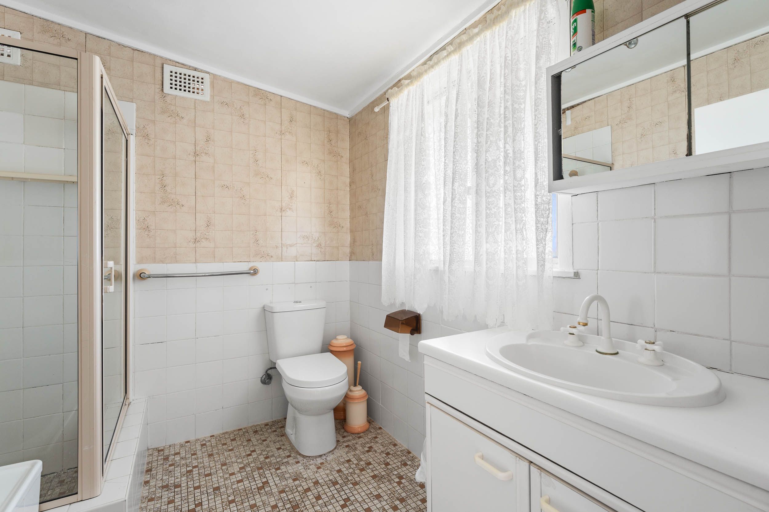 18 Hercules Street — photo 10 of 17