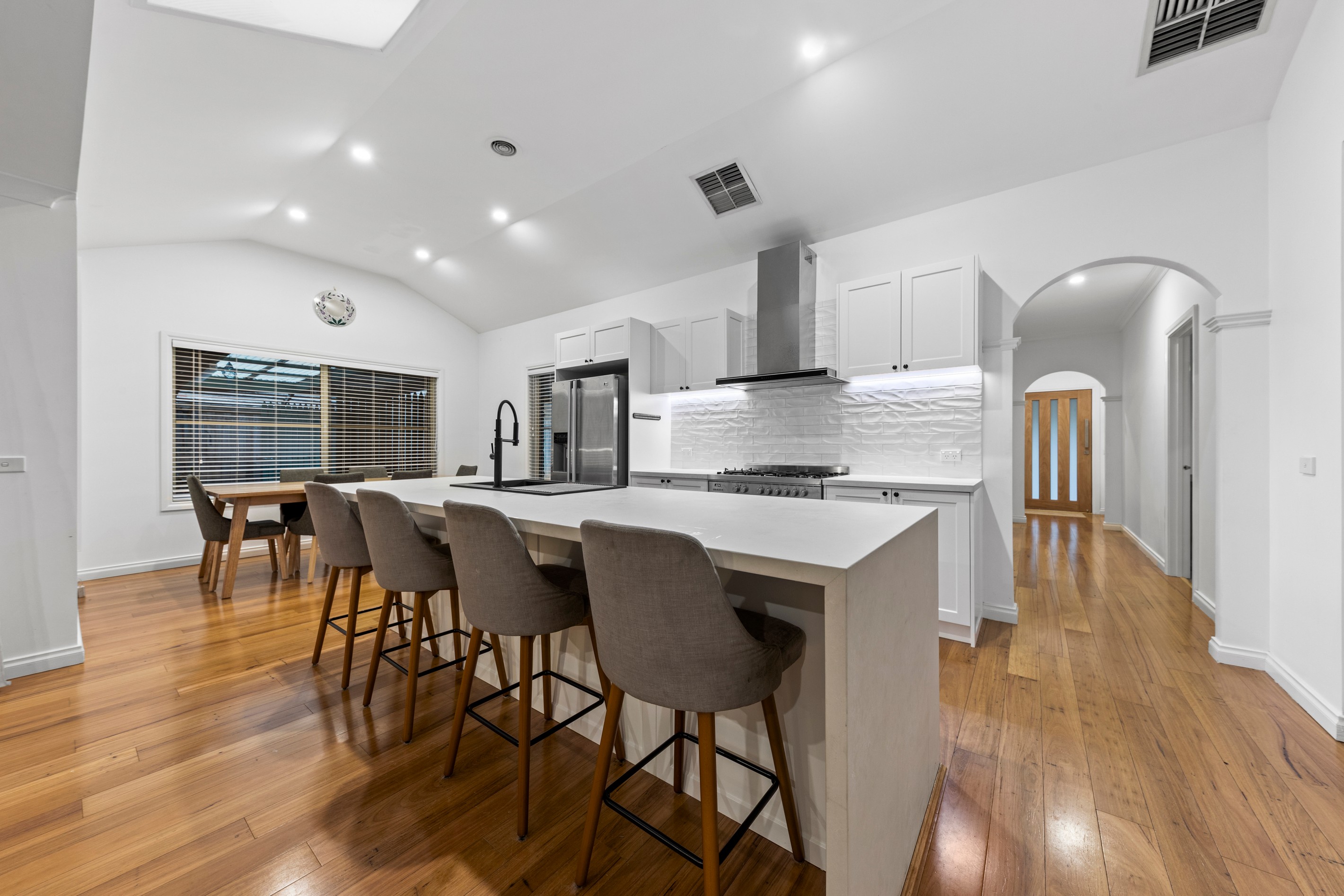 10 Jagger Circuit, Cranbourne East, VIC 3977
