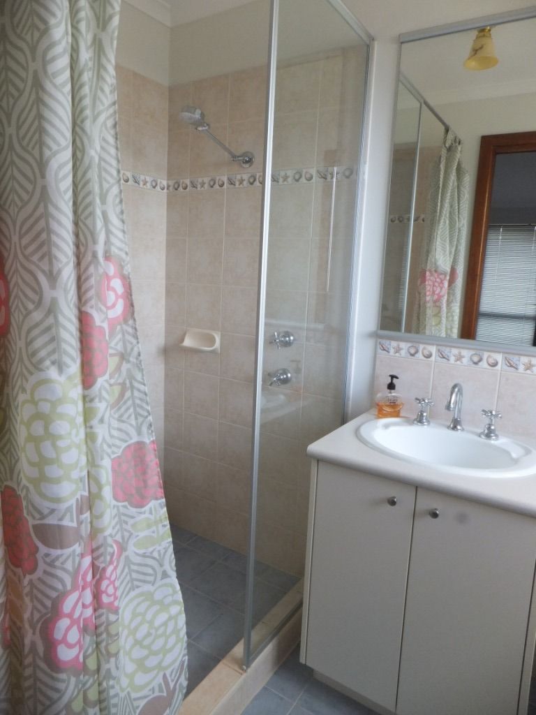 81 A Spence Street — photo 12 of 15