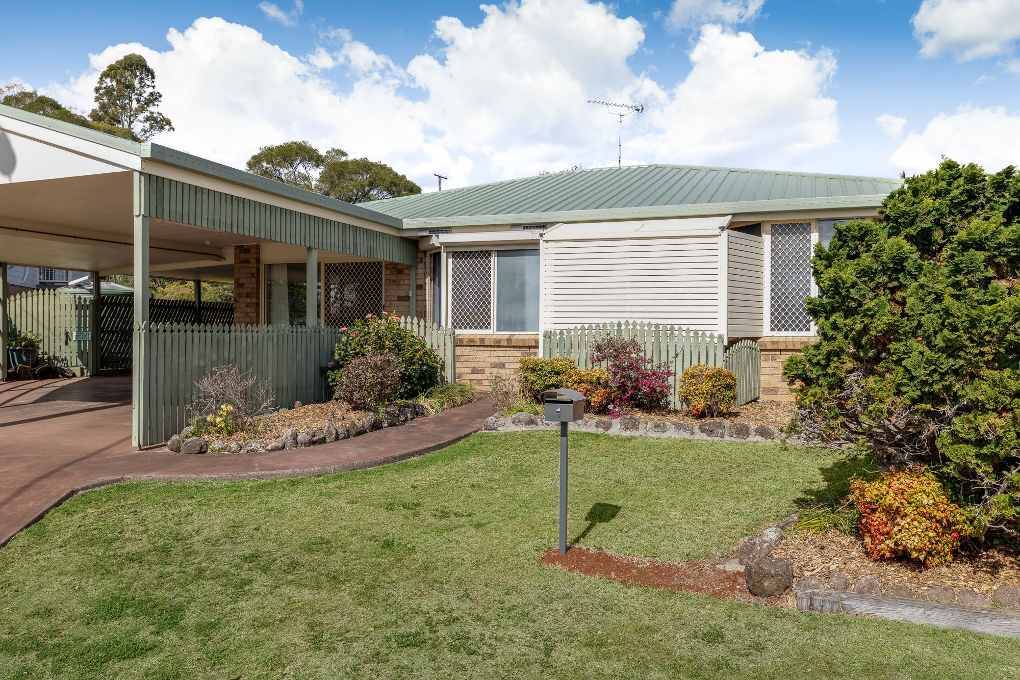 1 Bowden Court, Darling Heights, QLD 4350
