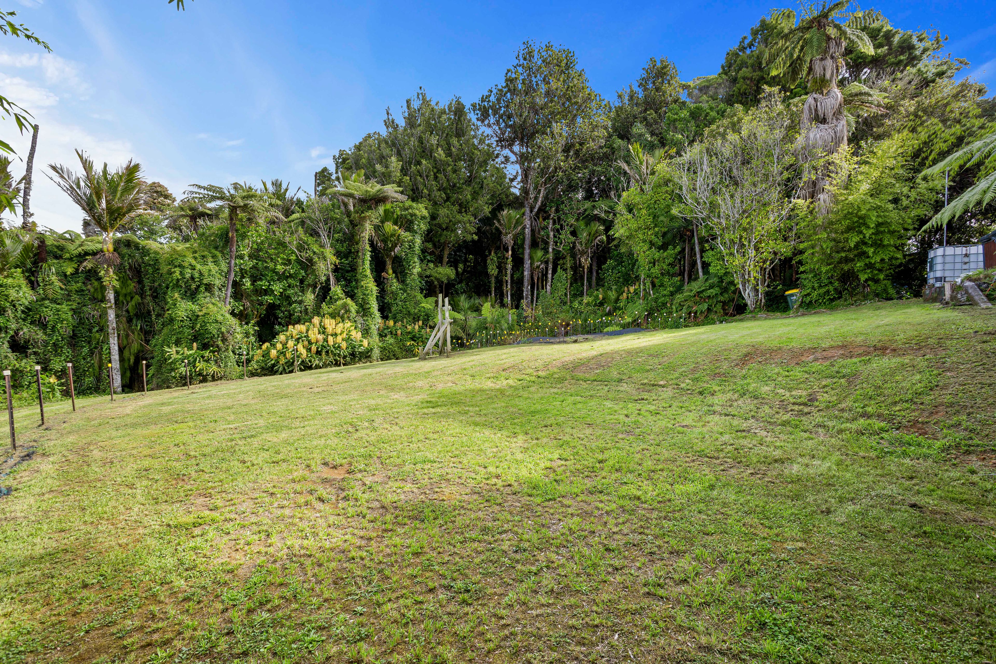 21 Quinns Road, Waiatarua, Waitakere City