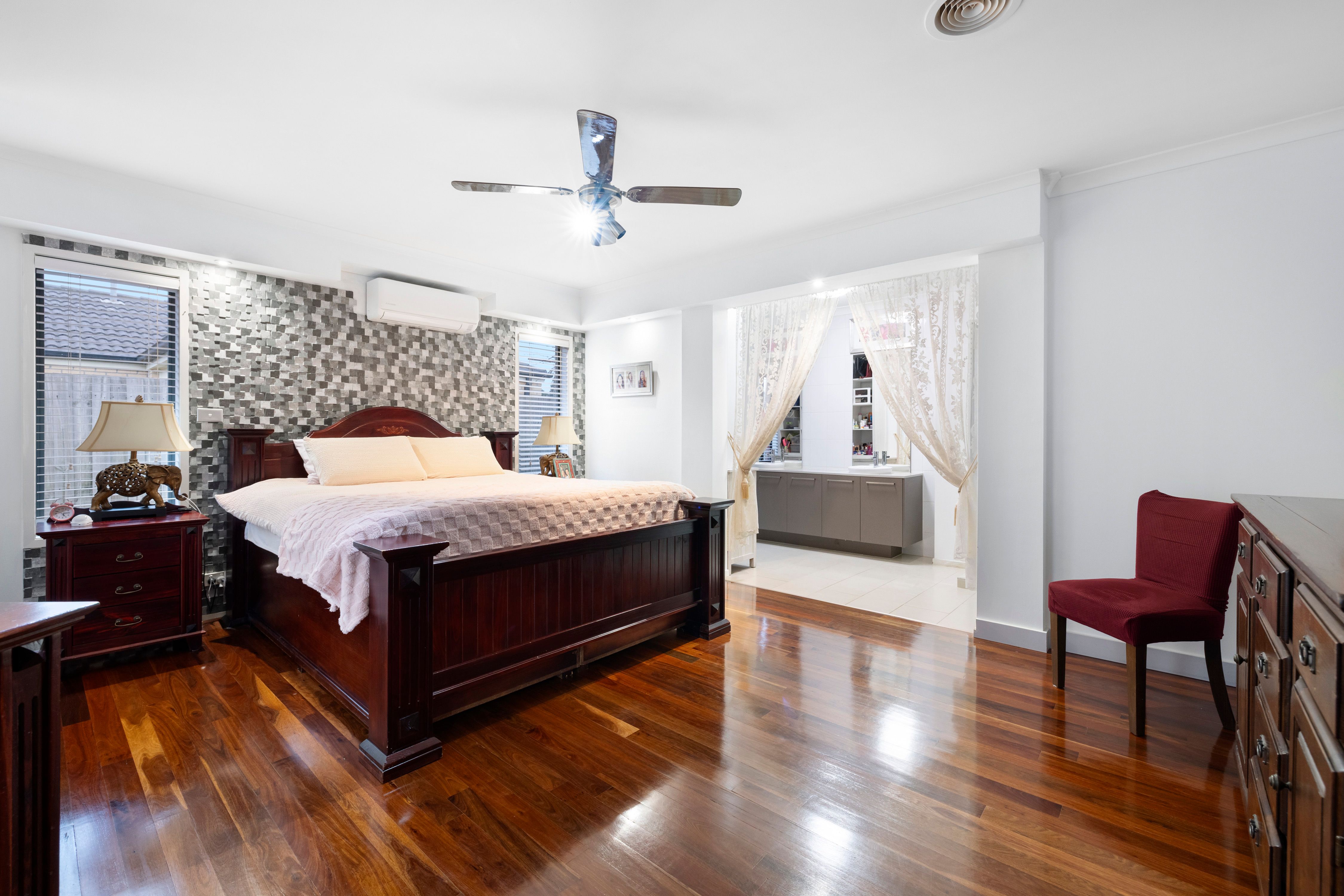 9 Hector Drive — photo 8 of 19