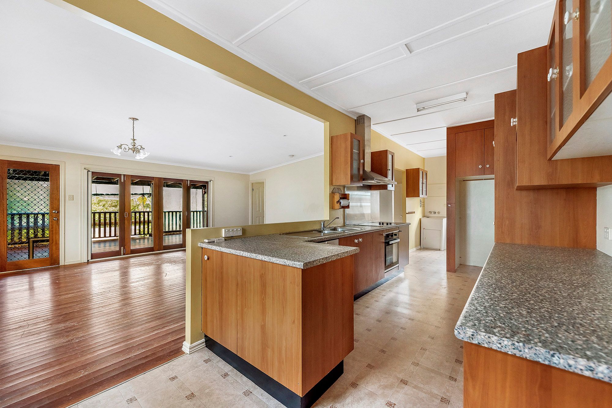 9 Kerr Street, Southport, QLD 4215