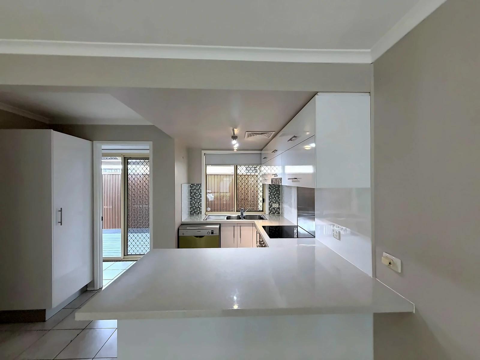 8/27 Baden Powell Street, Maroochydore, QLD 4558